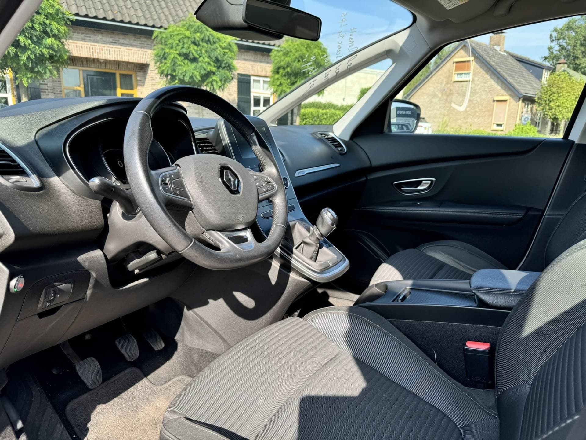 Renault Scénic thumbnail 15