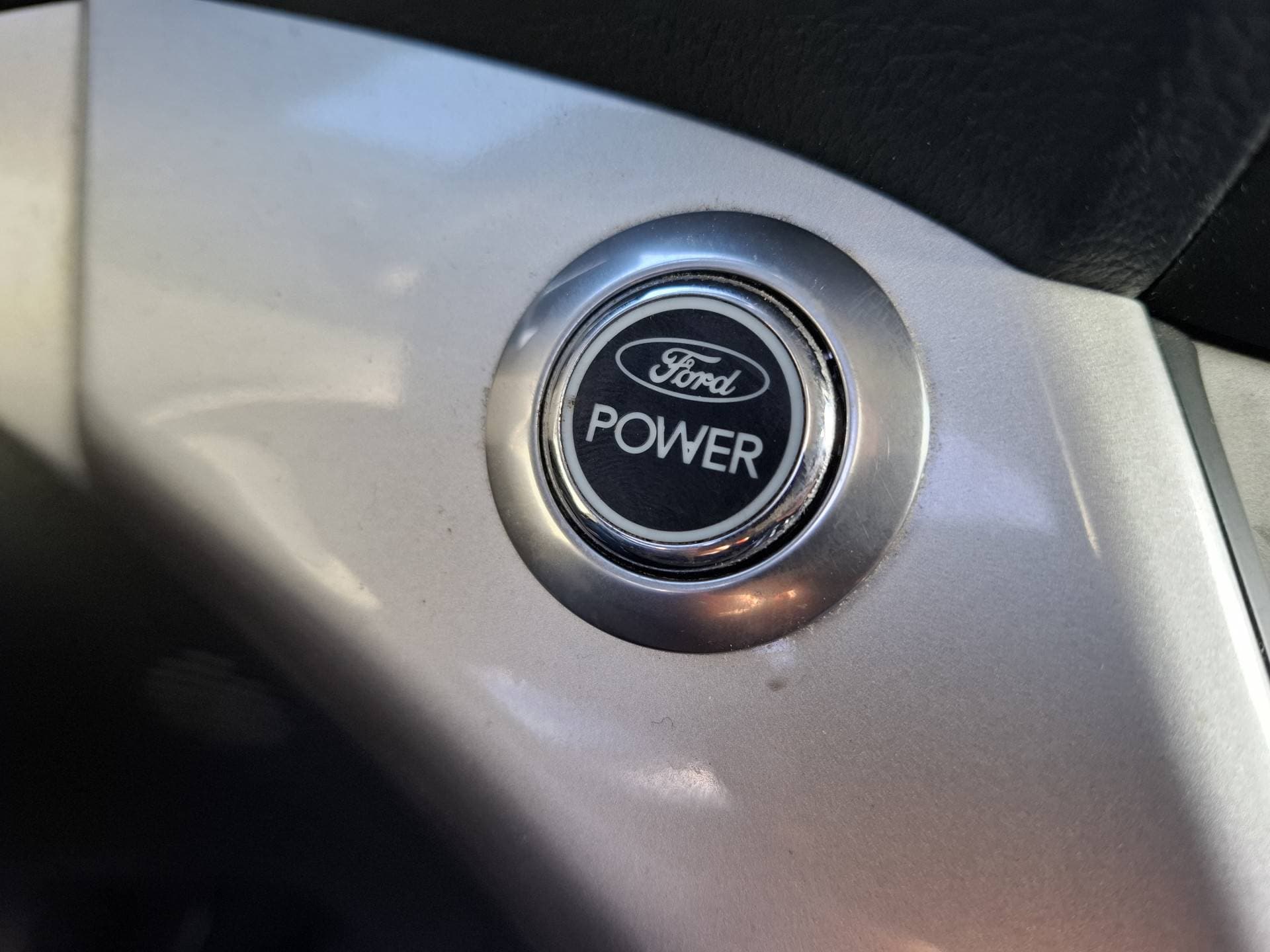 Ford C-MAX thumbnail 12