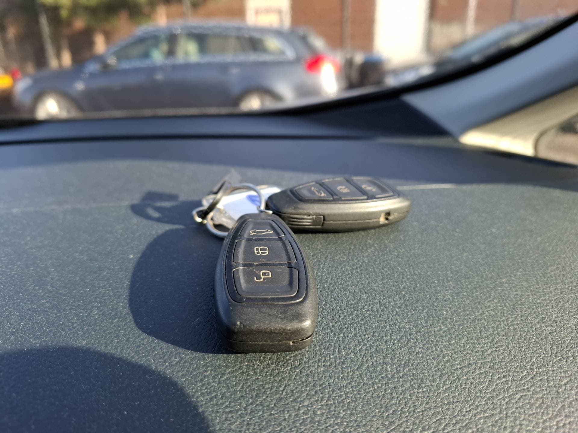 Ford C-MAX thumbnail 14