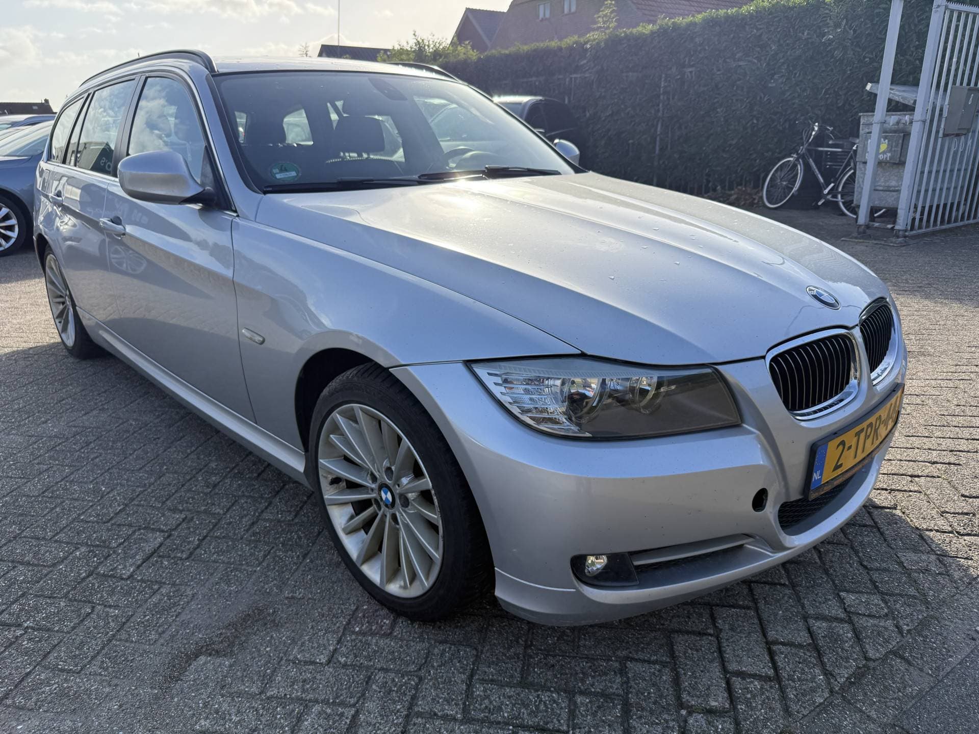 Bmw 3 Serie thumbnail 2