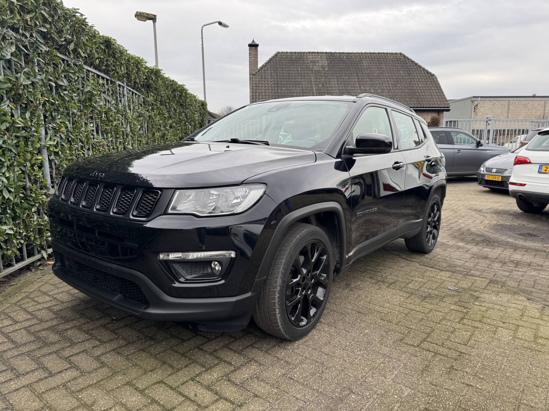 Jeep Compass 1.3T Night Eagle Liberty Edition thumbnail 3