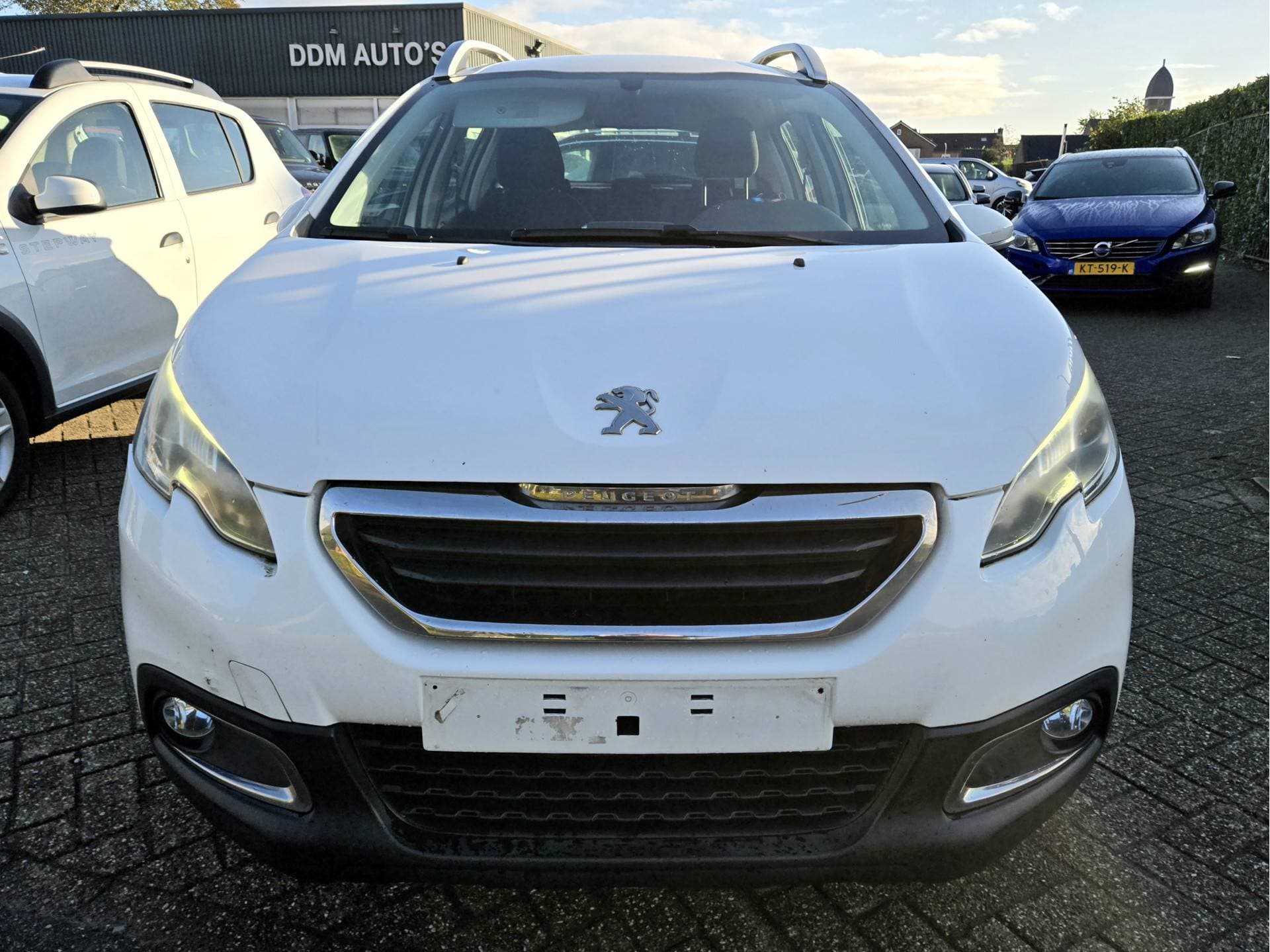 Peugeot 2008 thumbnail 3
