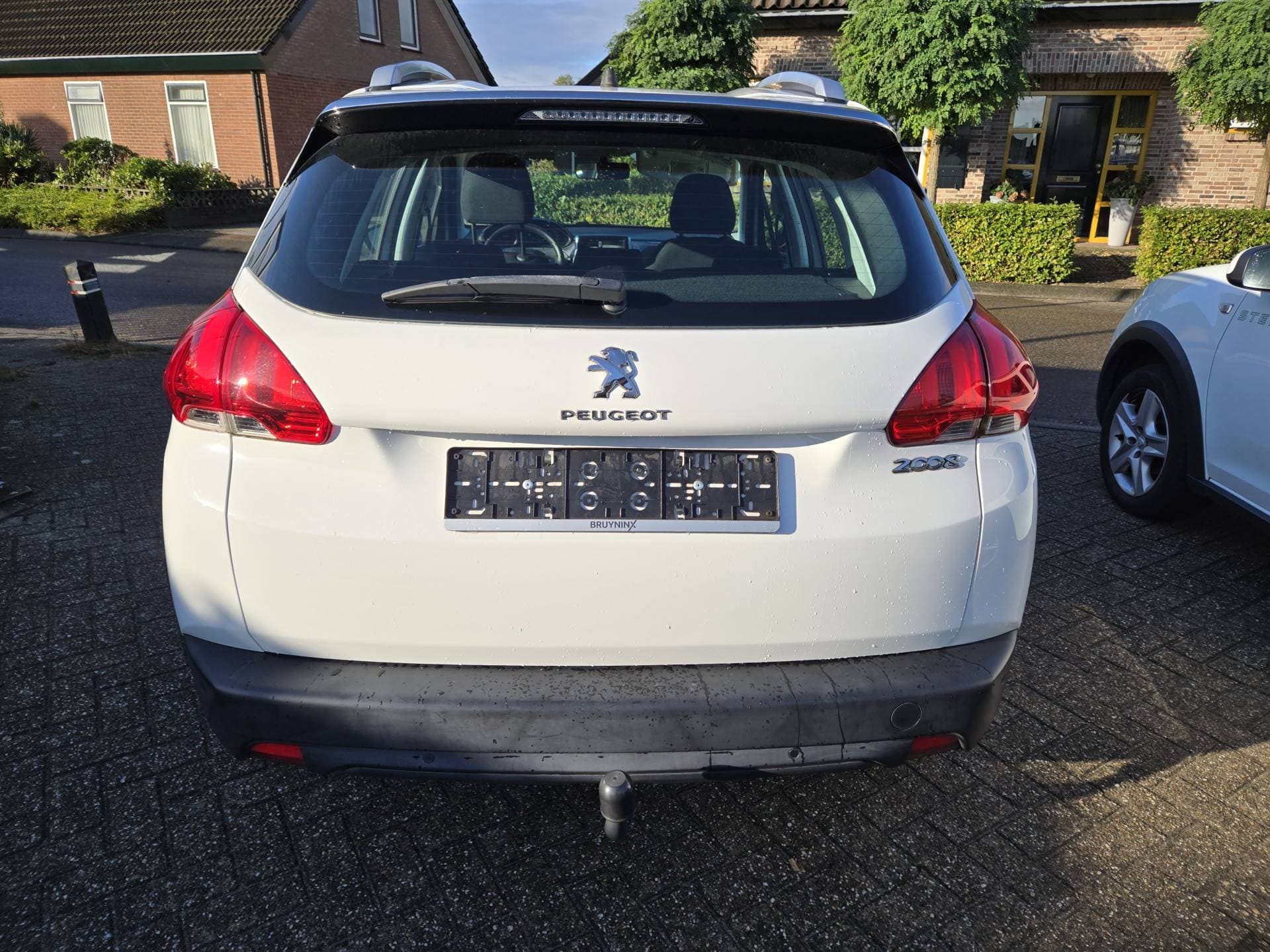 Peugeot 2008 thumbnail 6