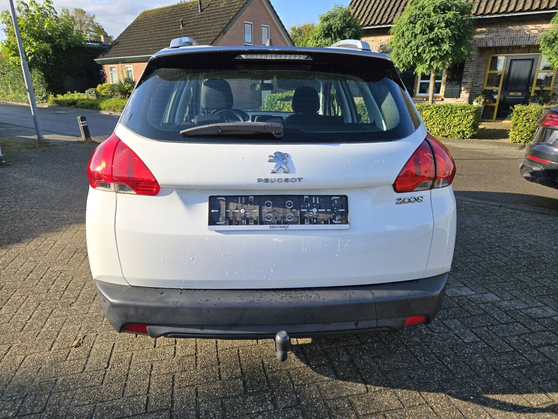 Peugeot 2008 thumbnail 8