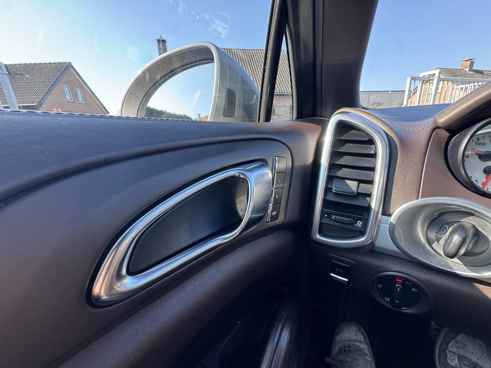 Porsche Cayenne thumbnail 11