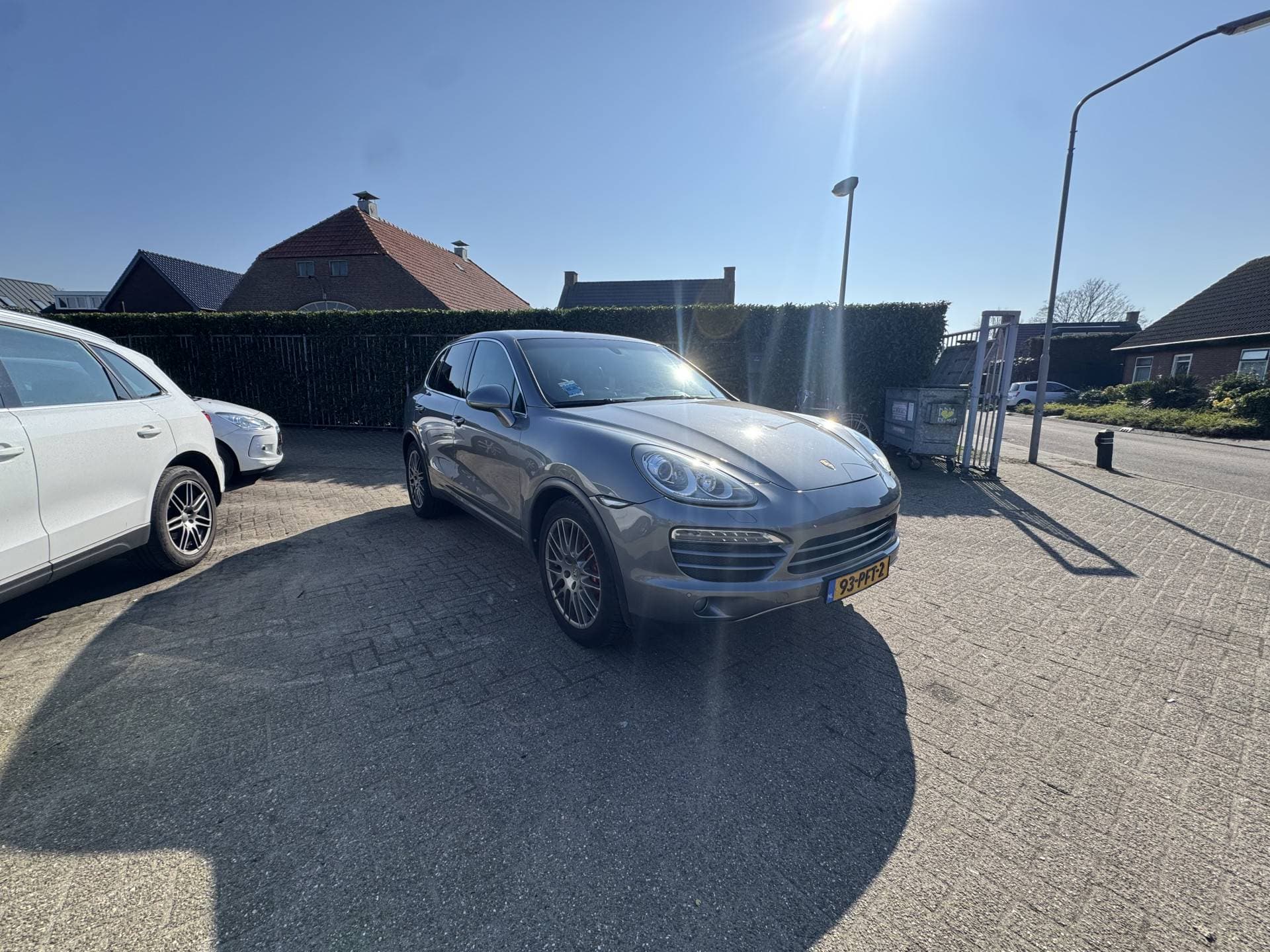 Porsche Cayenne thumbnail 3