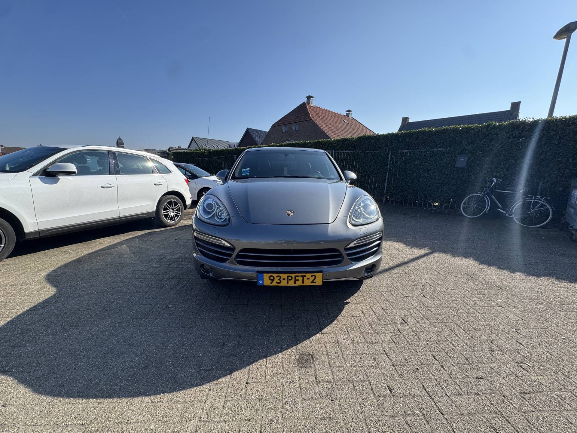 Porsche Cayenne thumbnail 4