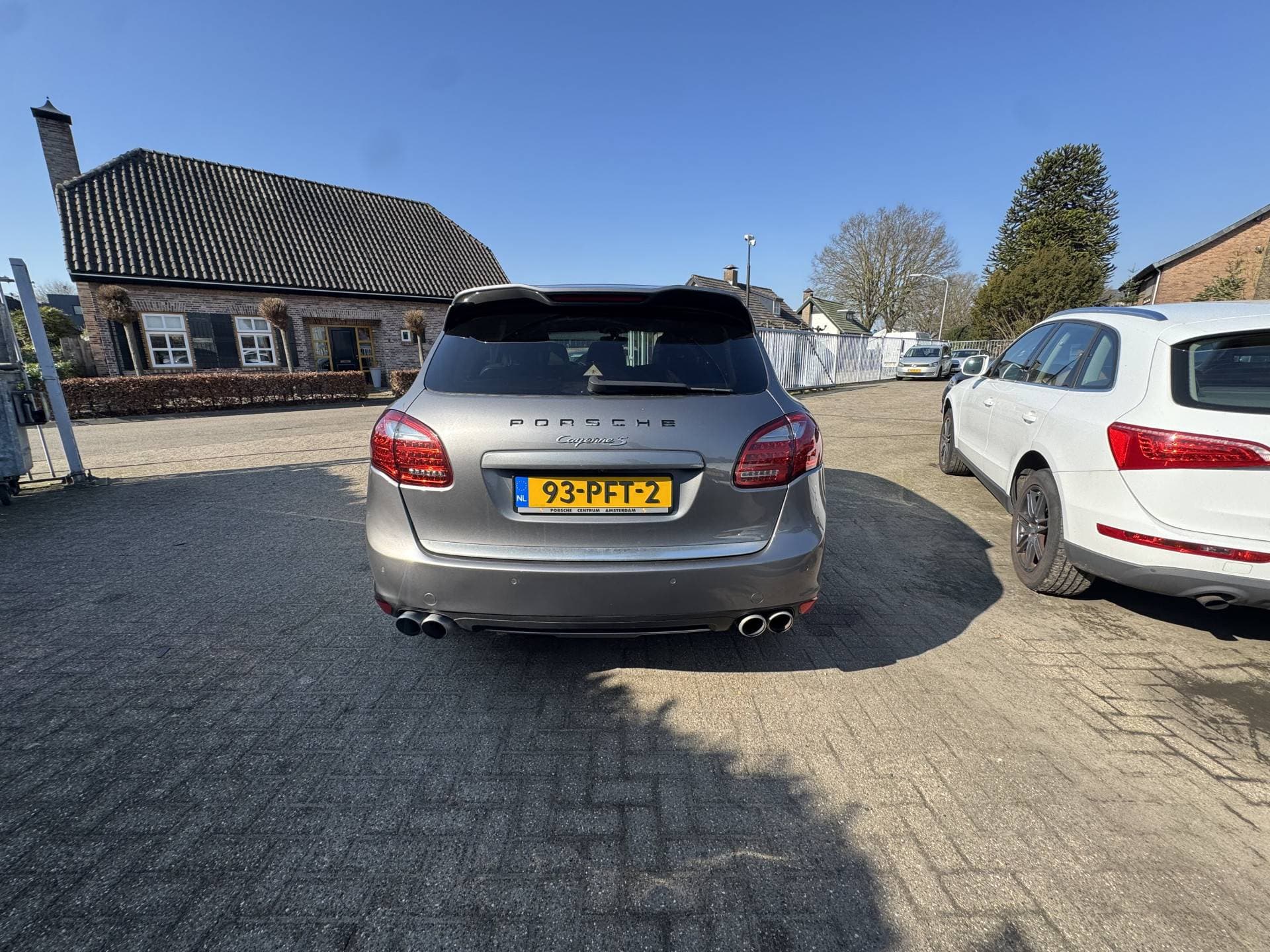 Porsche Cayenne thumbnail 7