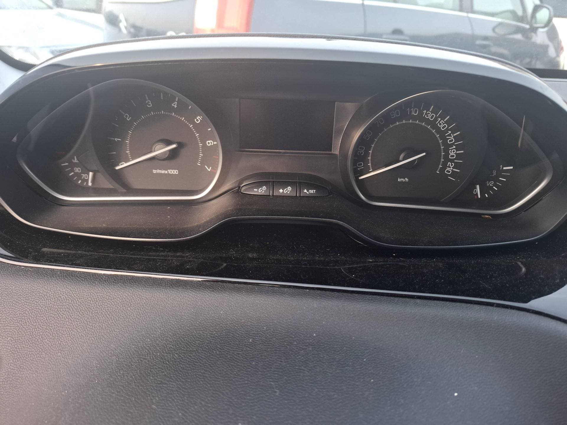 Peugeot 208 thumbnail 7