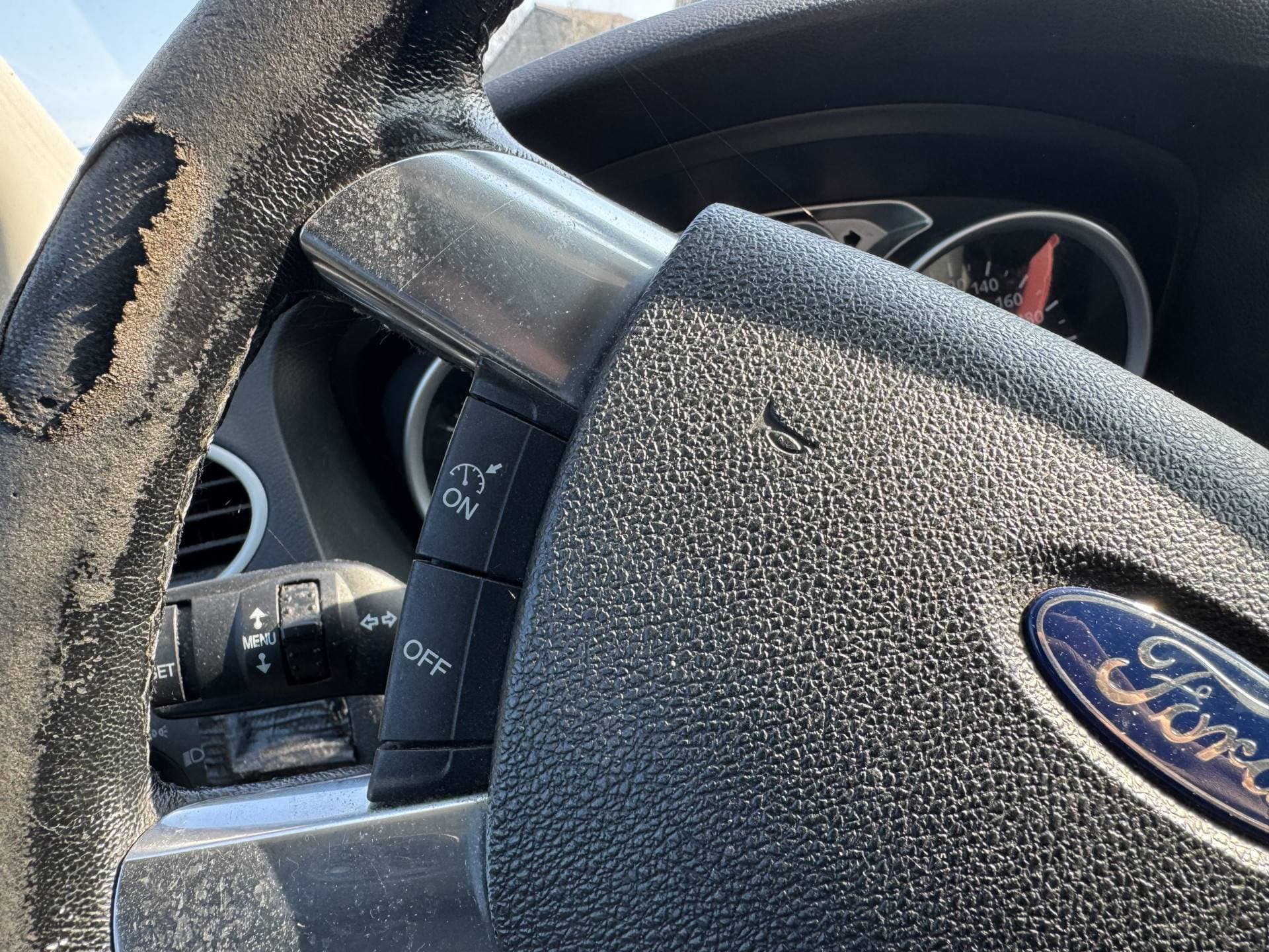 Ford Focus thumbnail 9