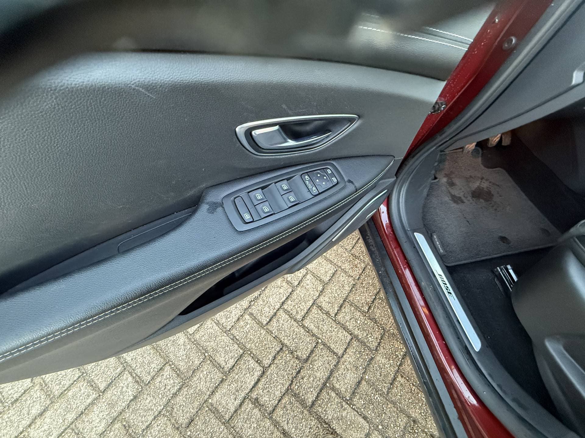 Renault Grand Scénic thumbnail 34