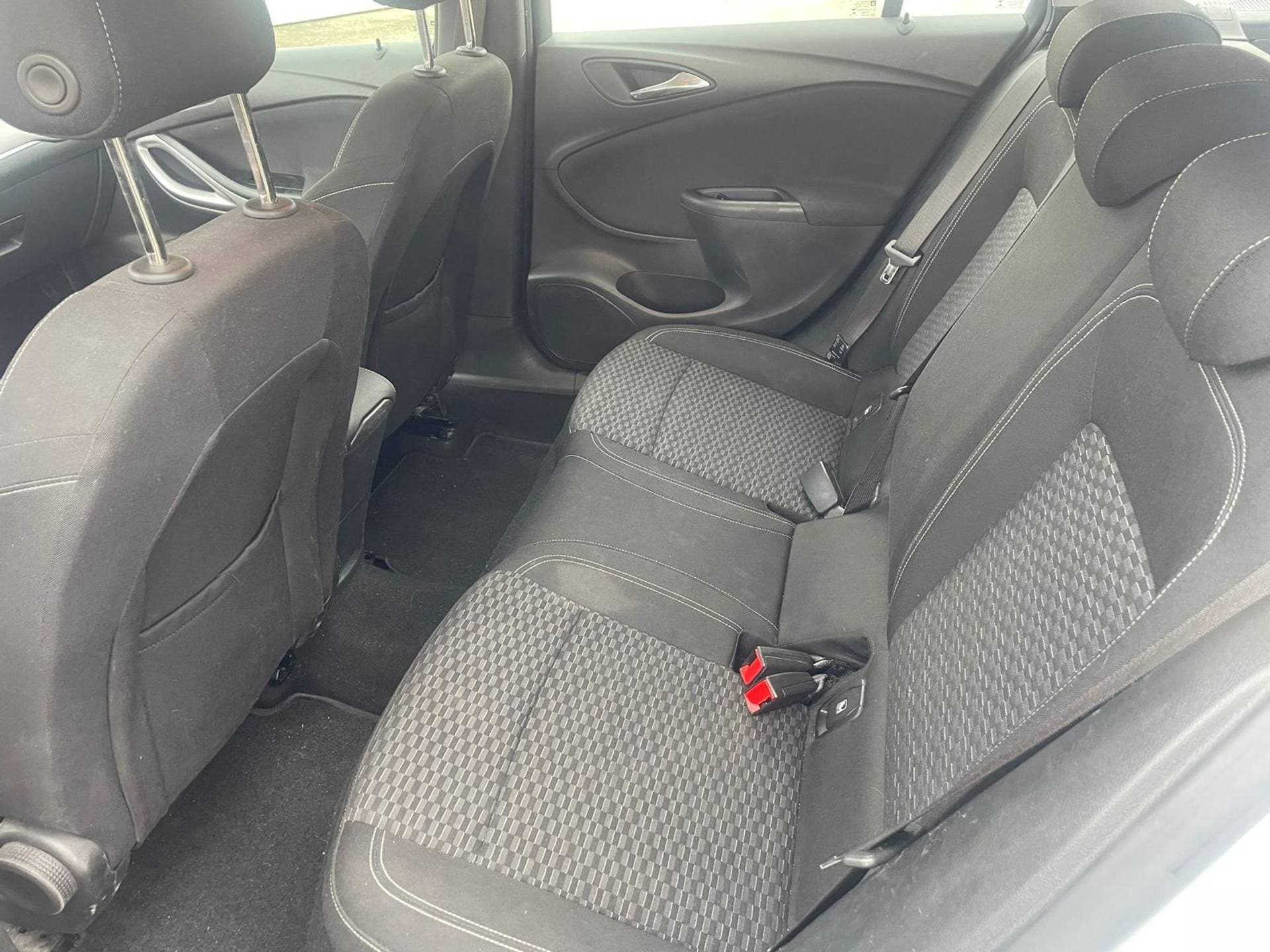 Opel Astra thumbnail 10