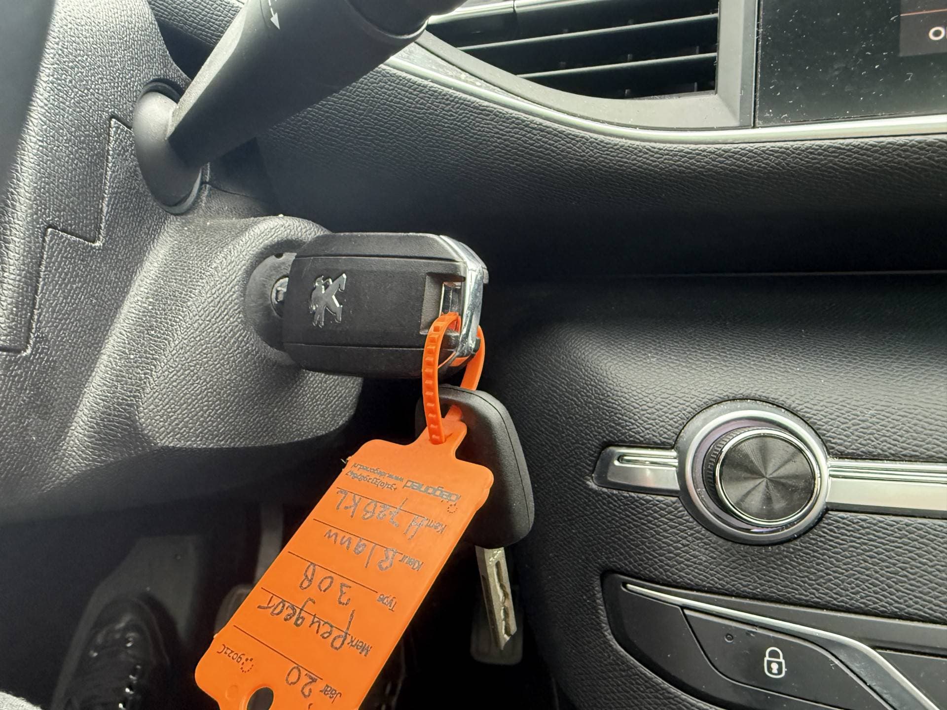 Peugeot 308 thumbnail 18