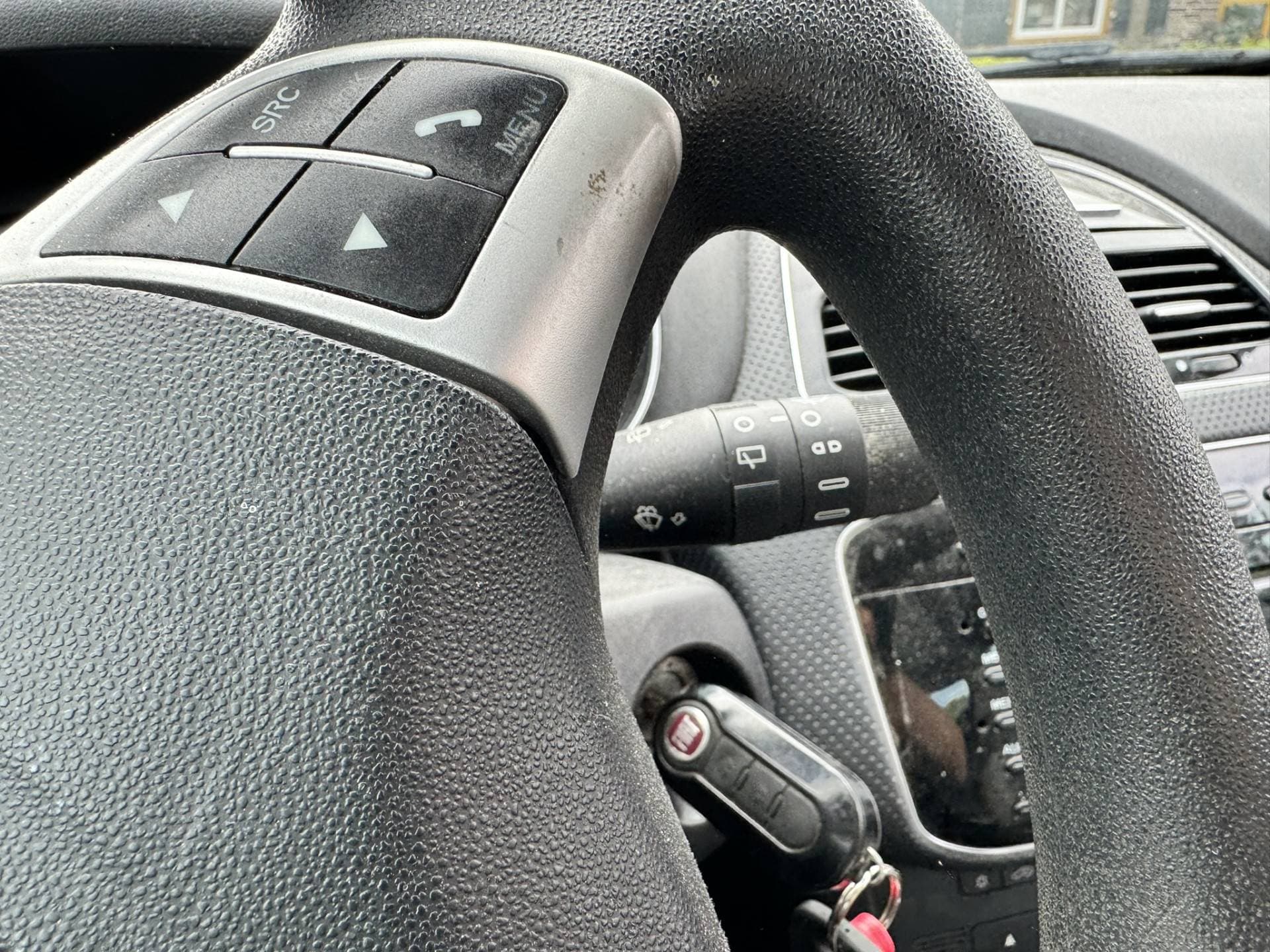 Fiat Punto thumbnail 14