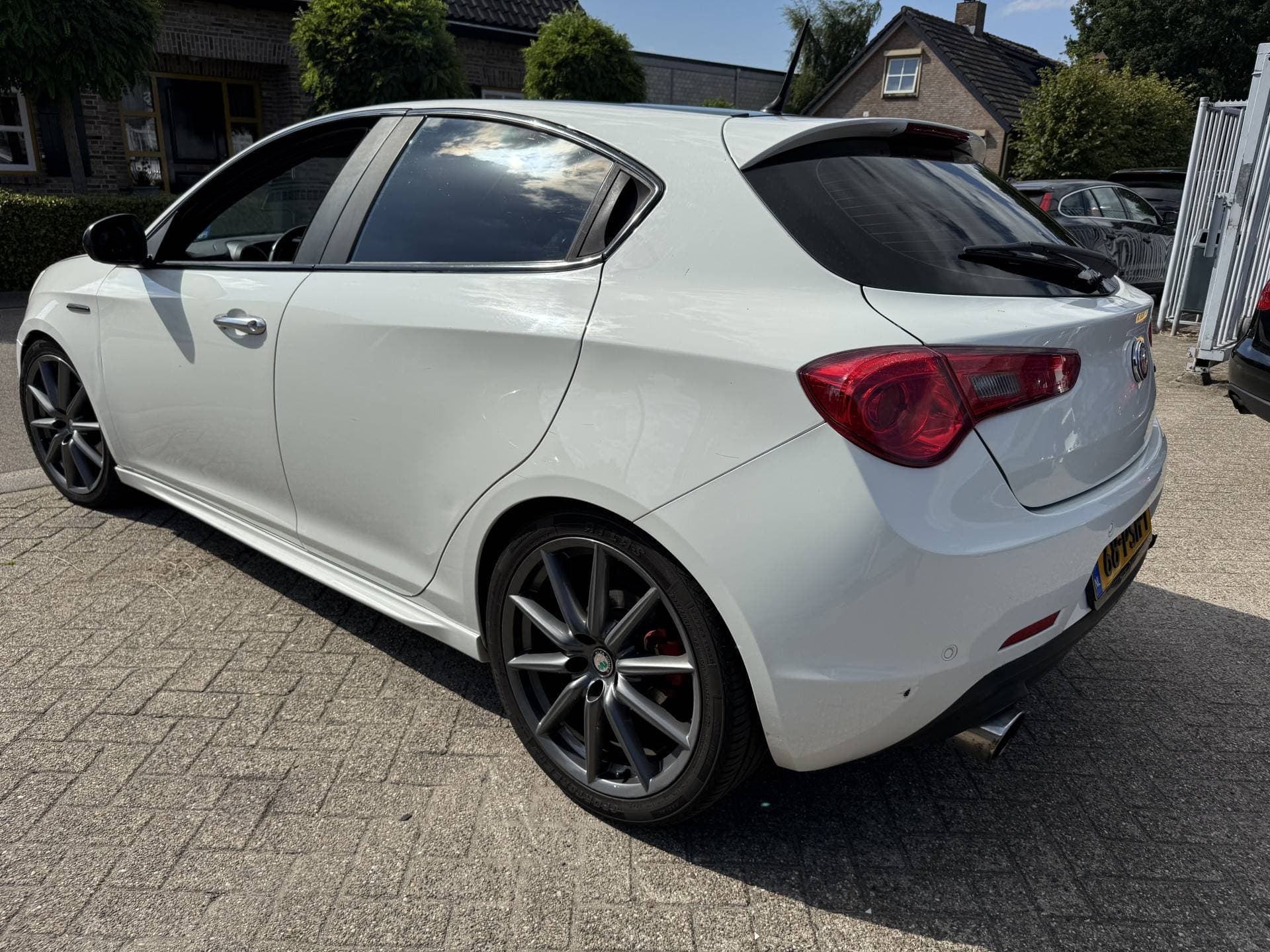 Alfa Romeo Giulietta thumbnail 6