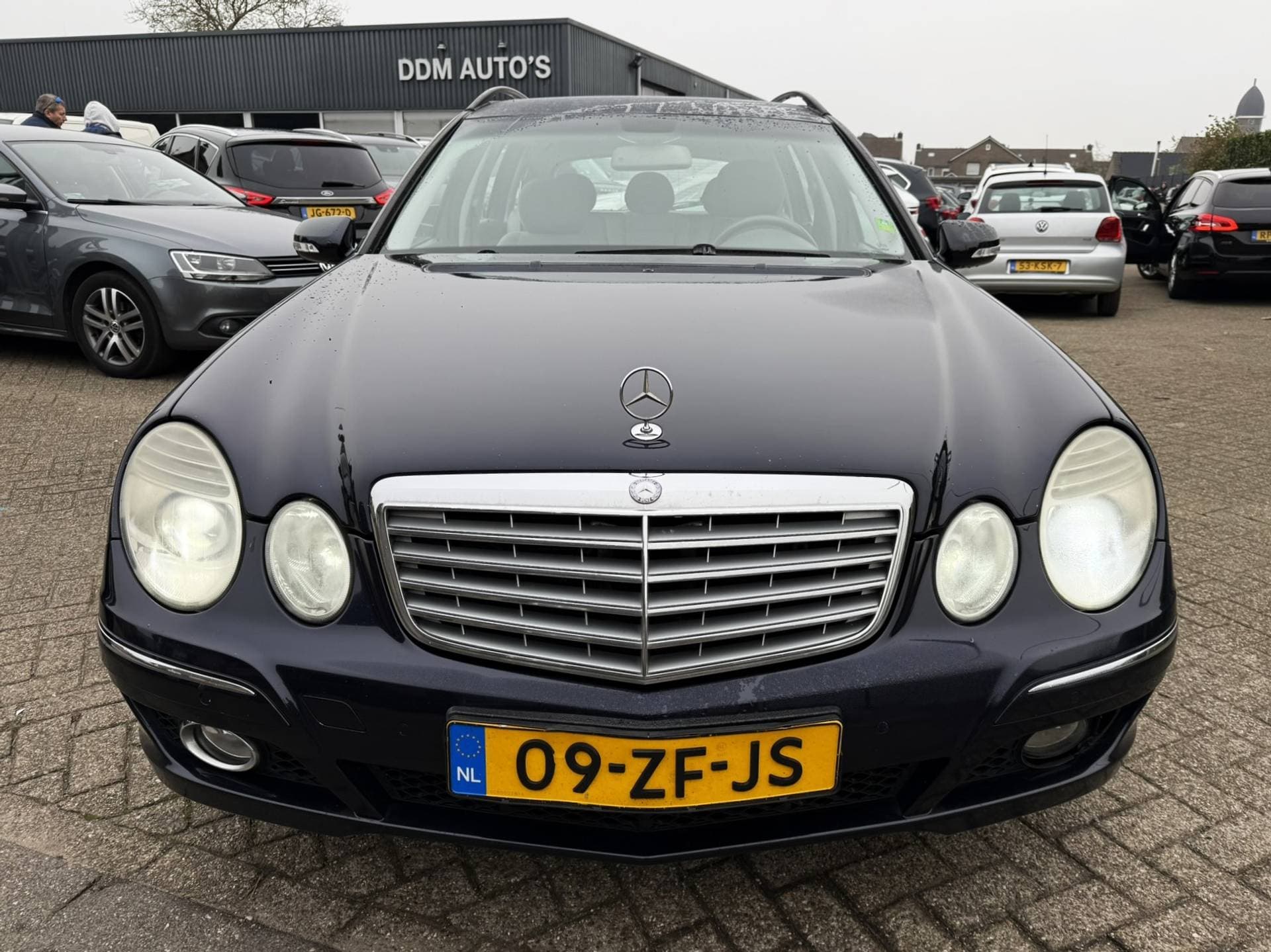 Mercedes-Benz E-Klasse thumbnail 4