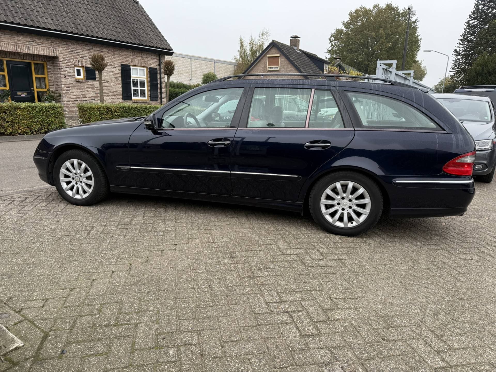 Mercedes-Benz E-Klasse thumbnail 5