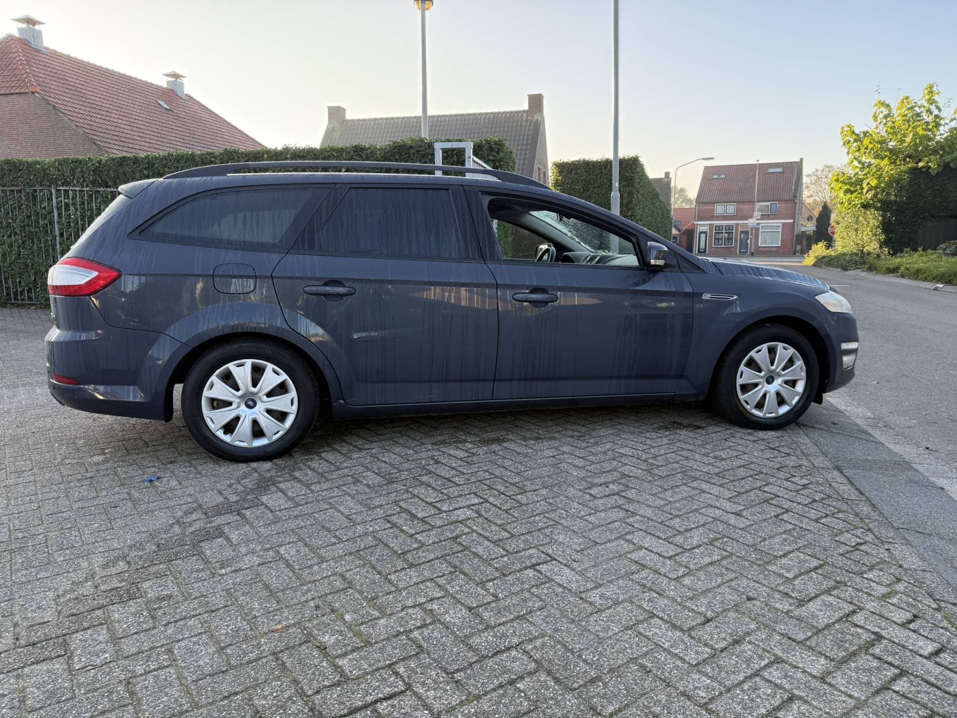 Ford Mondeo thumbnail 8