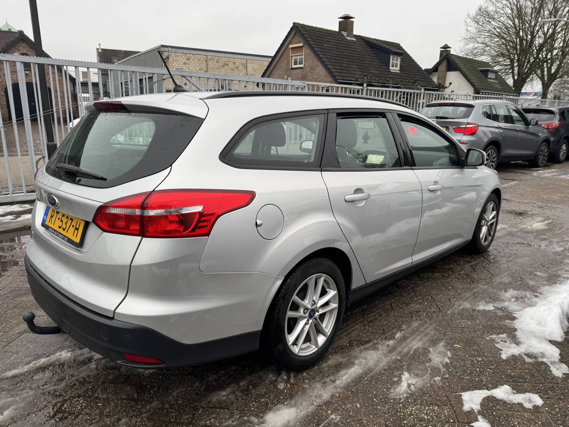 Ford Focus thumbnail 12