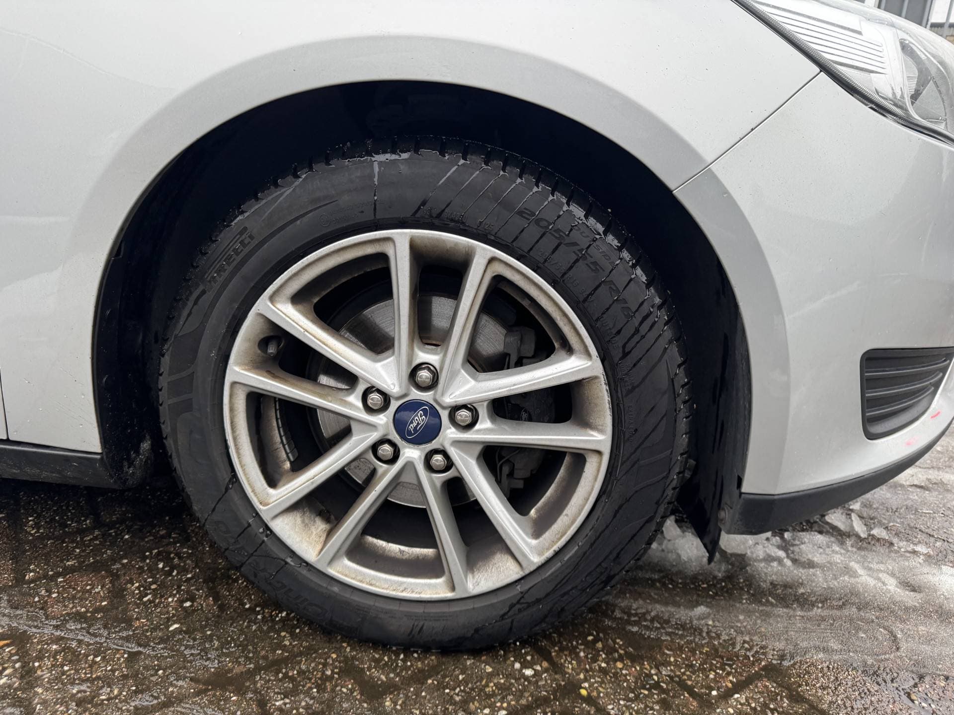 Ford Focus thumbnail 13