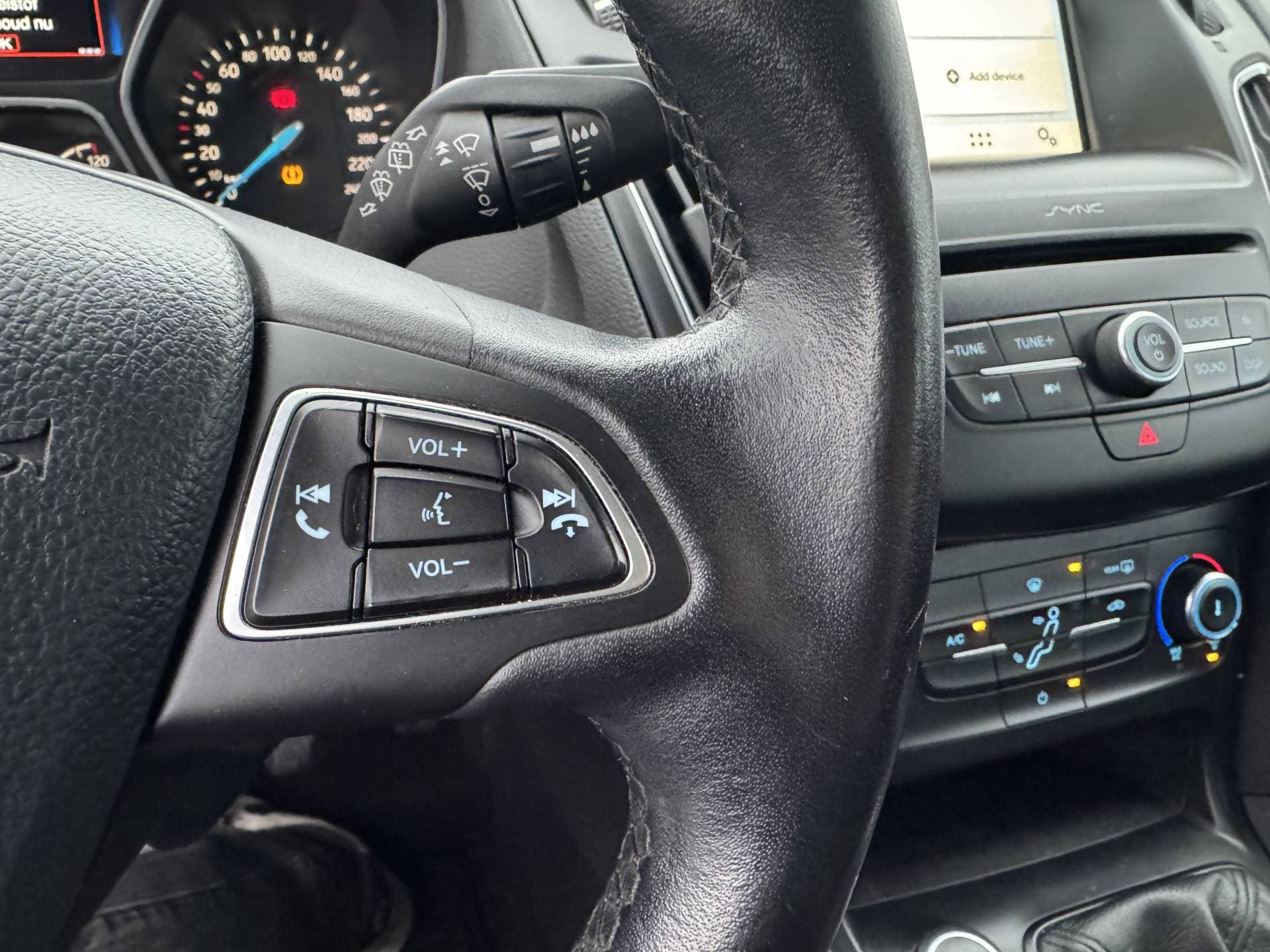 Ford Focus thumbnail 7