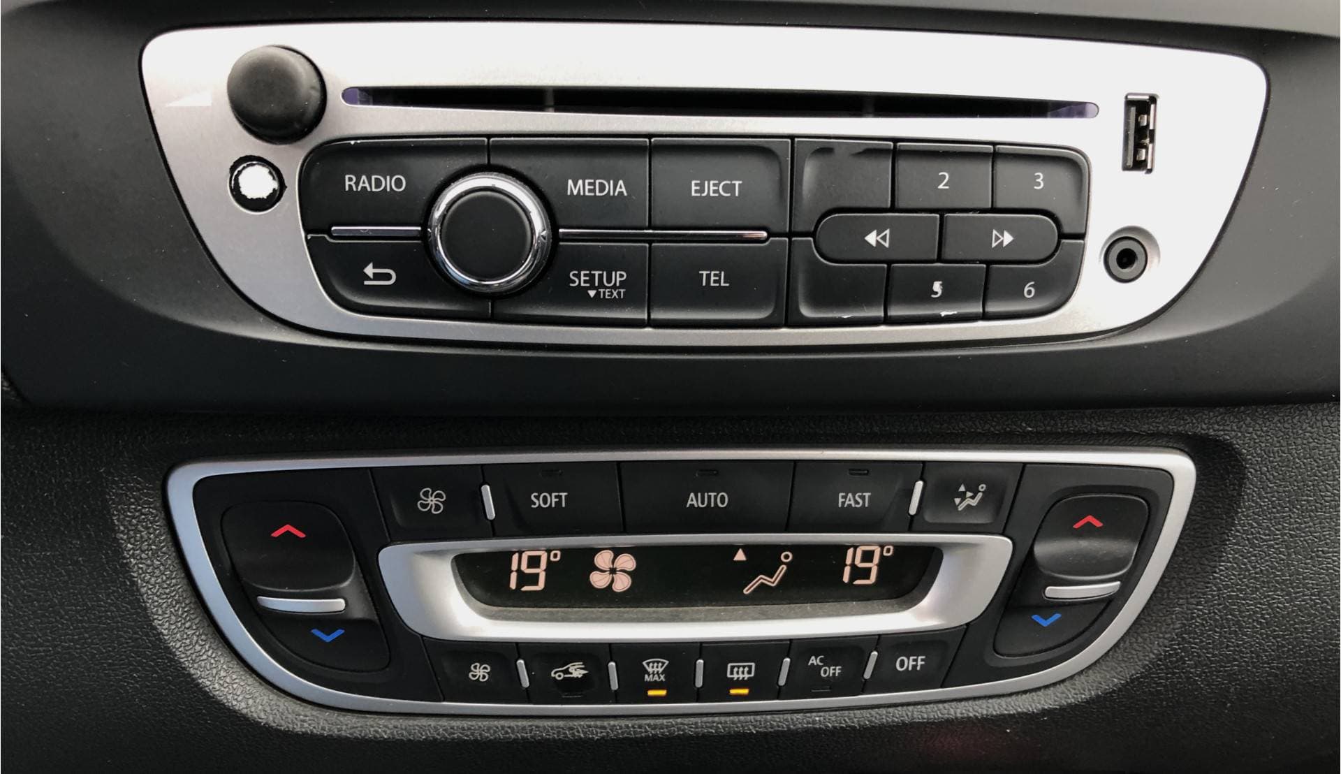 Renault Grand Scénic thumbnail 18