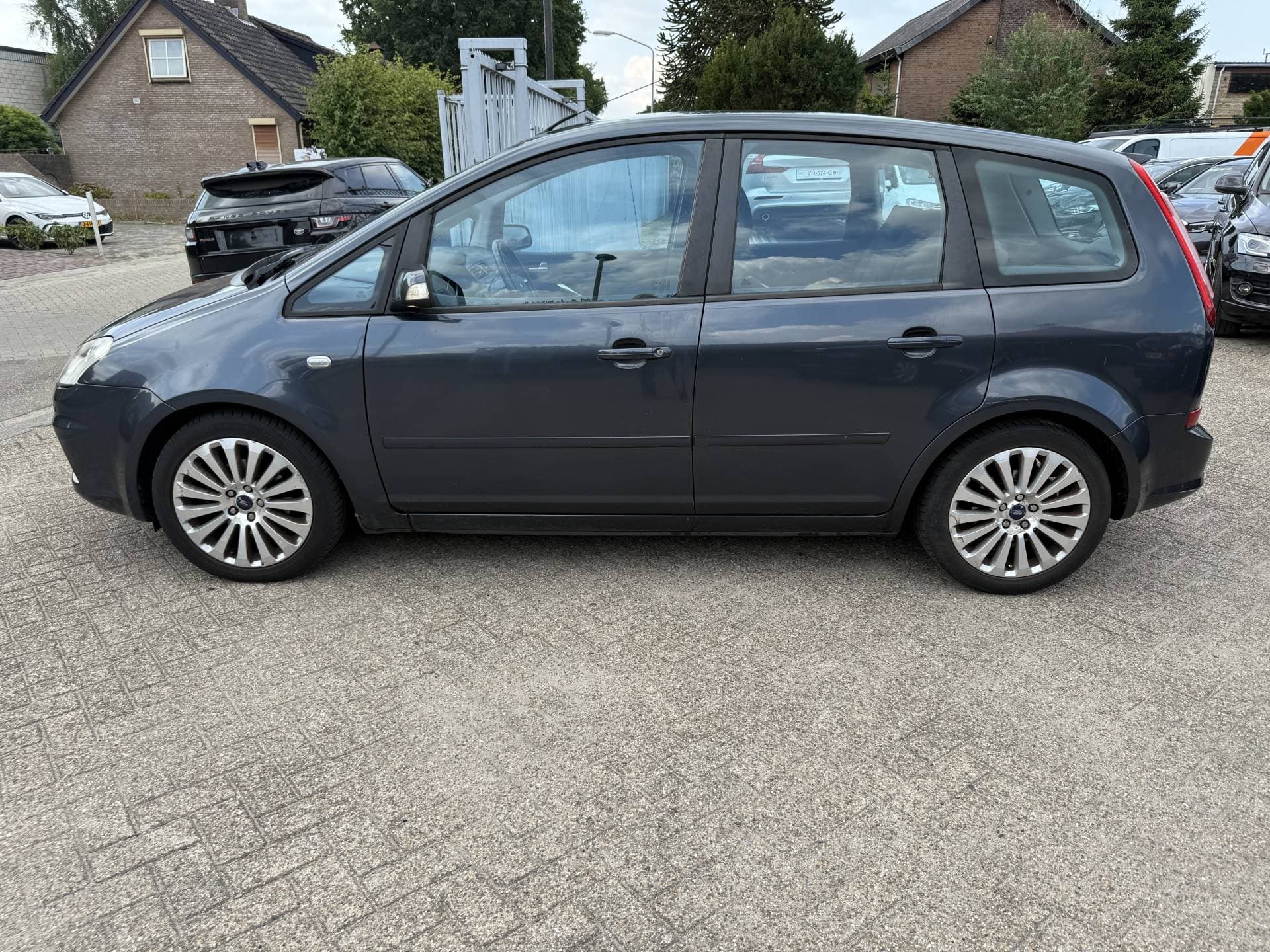 Ford C-MAX thumbnail 4