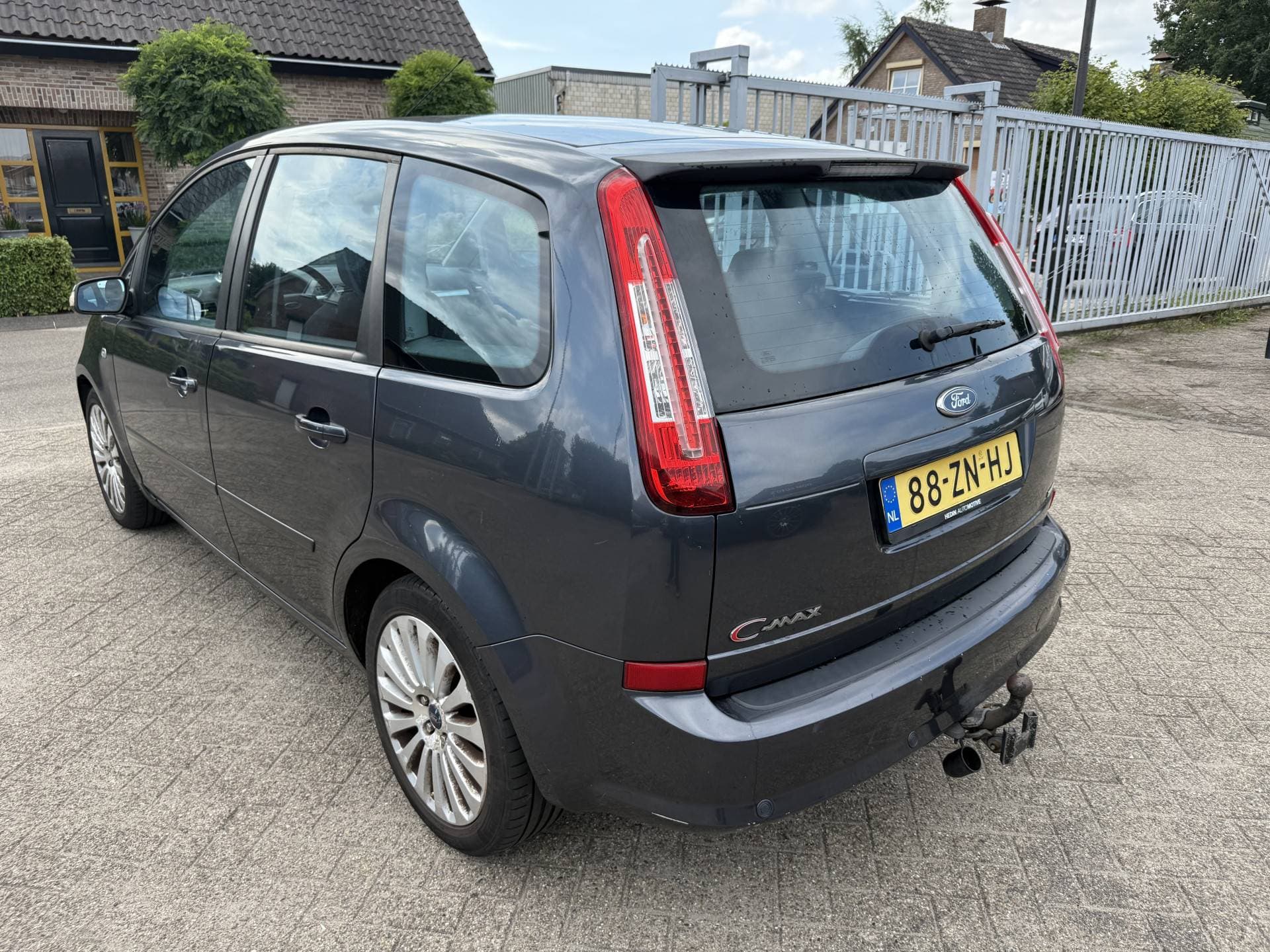 Ford C-MAX thumbnail 5