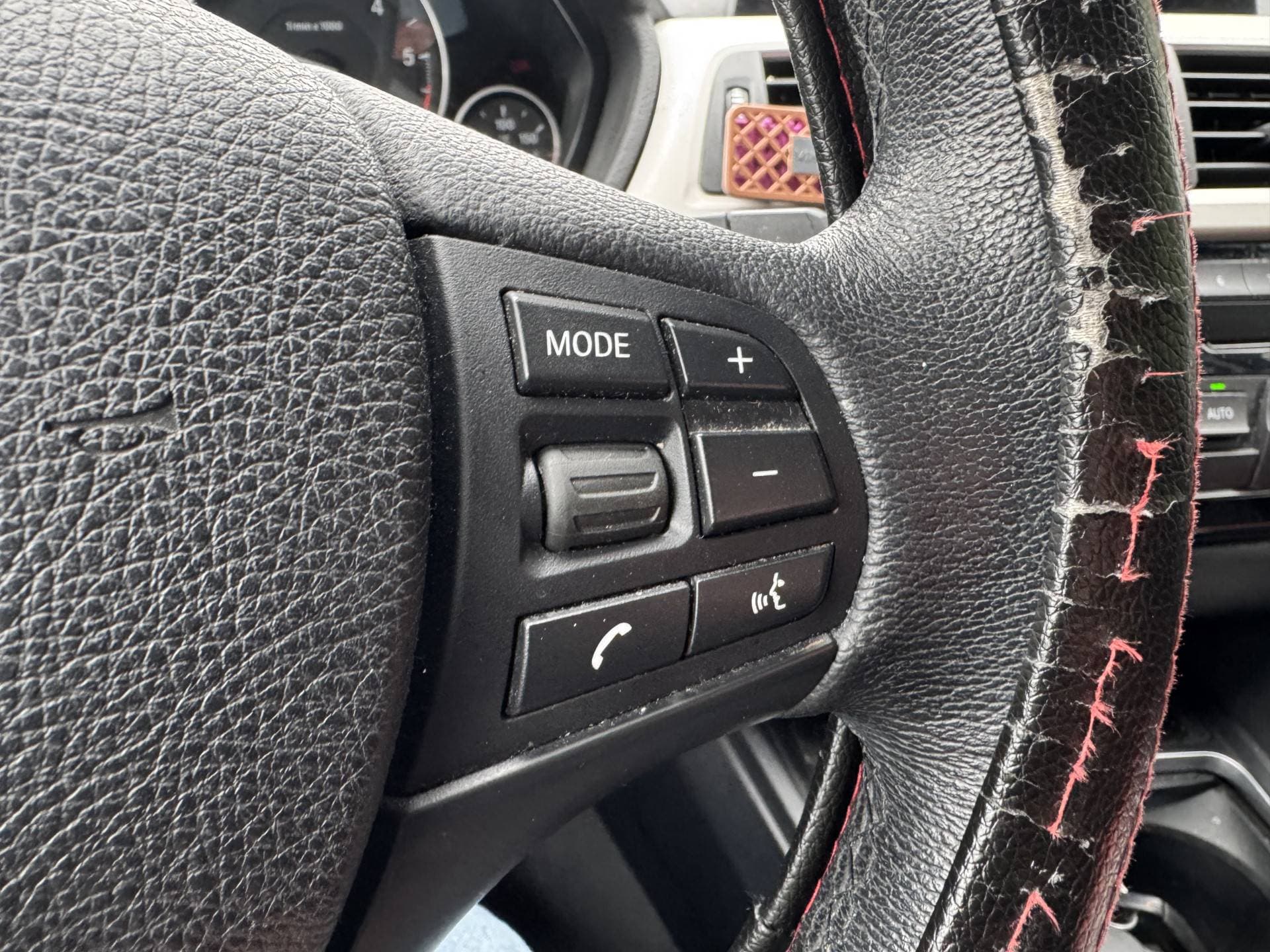 BMW 3 Serie Touring 320d Automaat thumbnail 14