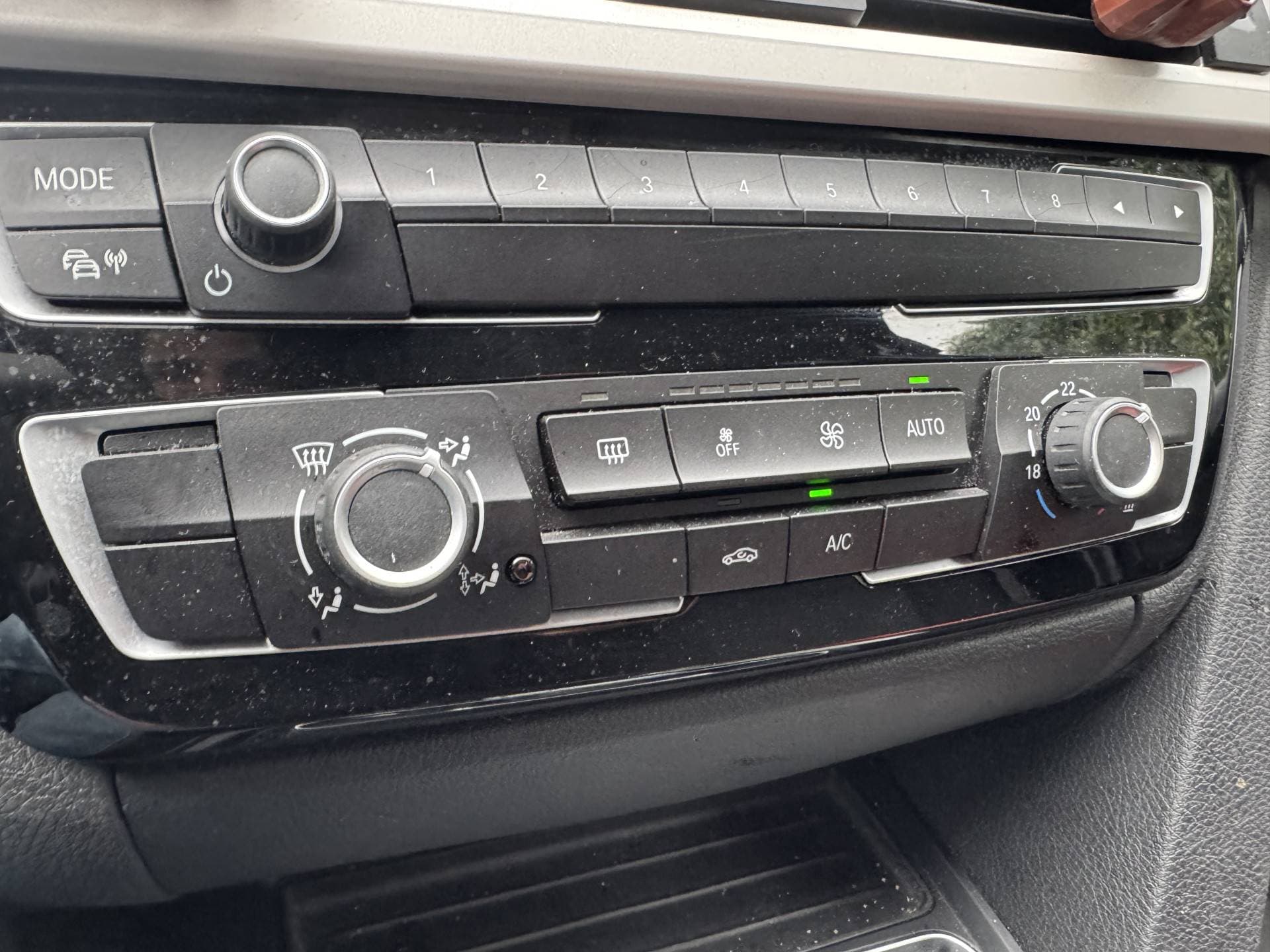 BMW 3 Serie Touring 320d Automaat thumbnail 17