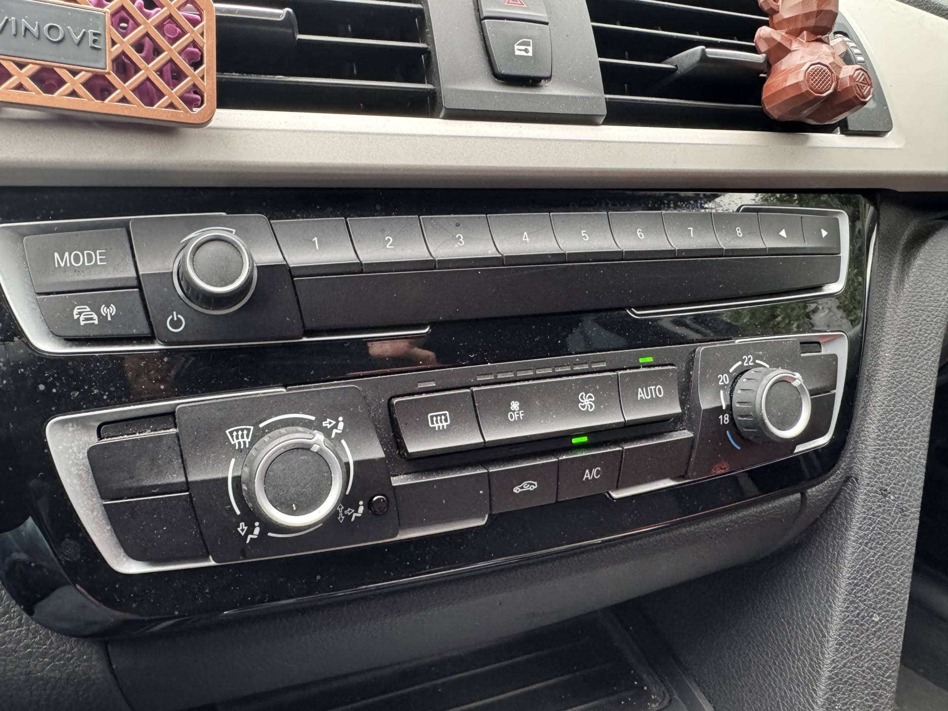 BMW 3 Serie Touring 320d Automaat thumbnail 18