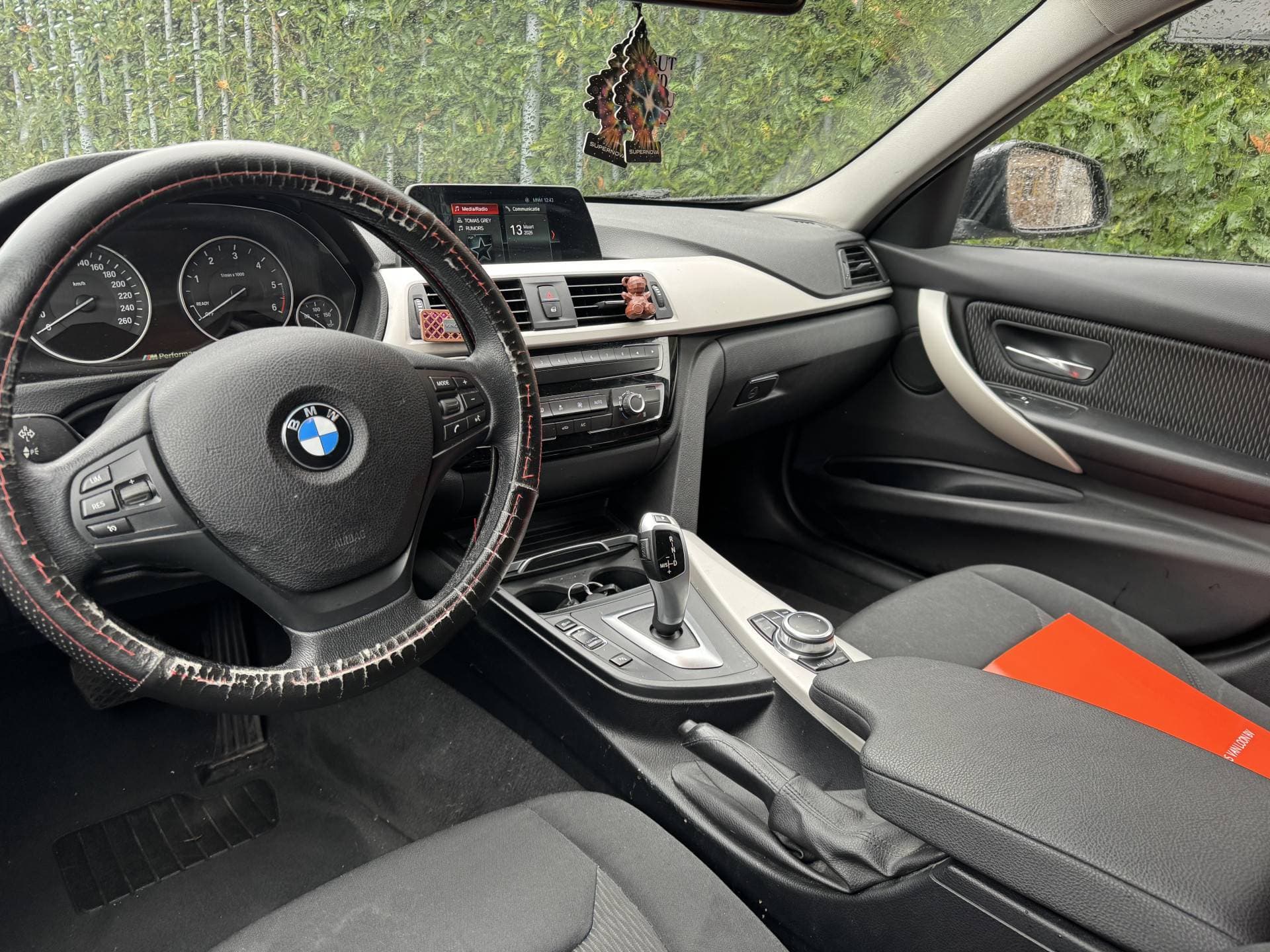 BMW 3 Serie Touring 320d Automaat thumbnail 21