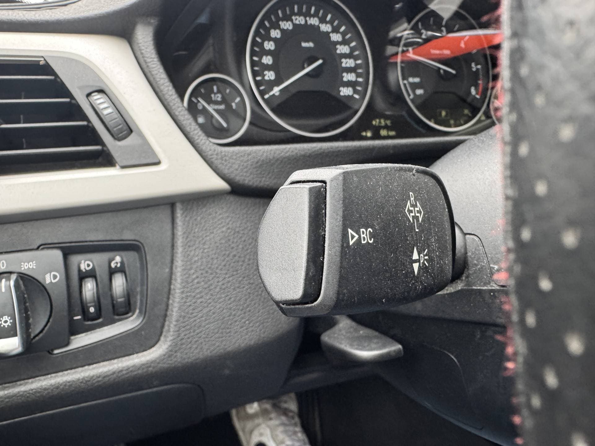 BMW 3 Serie Touring 320d Automaat thumbnail 10