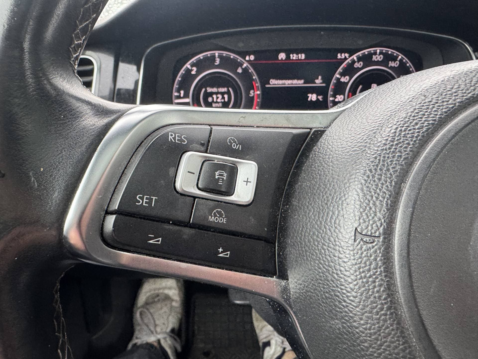 Volkswagen Golf 2.0 TDI GTD thumbnail 15