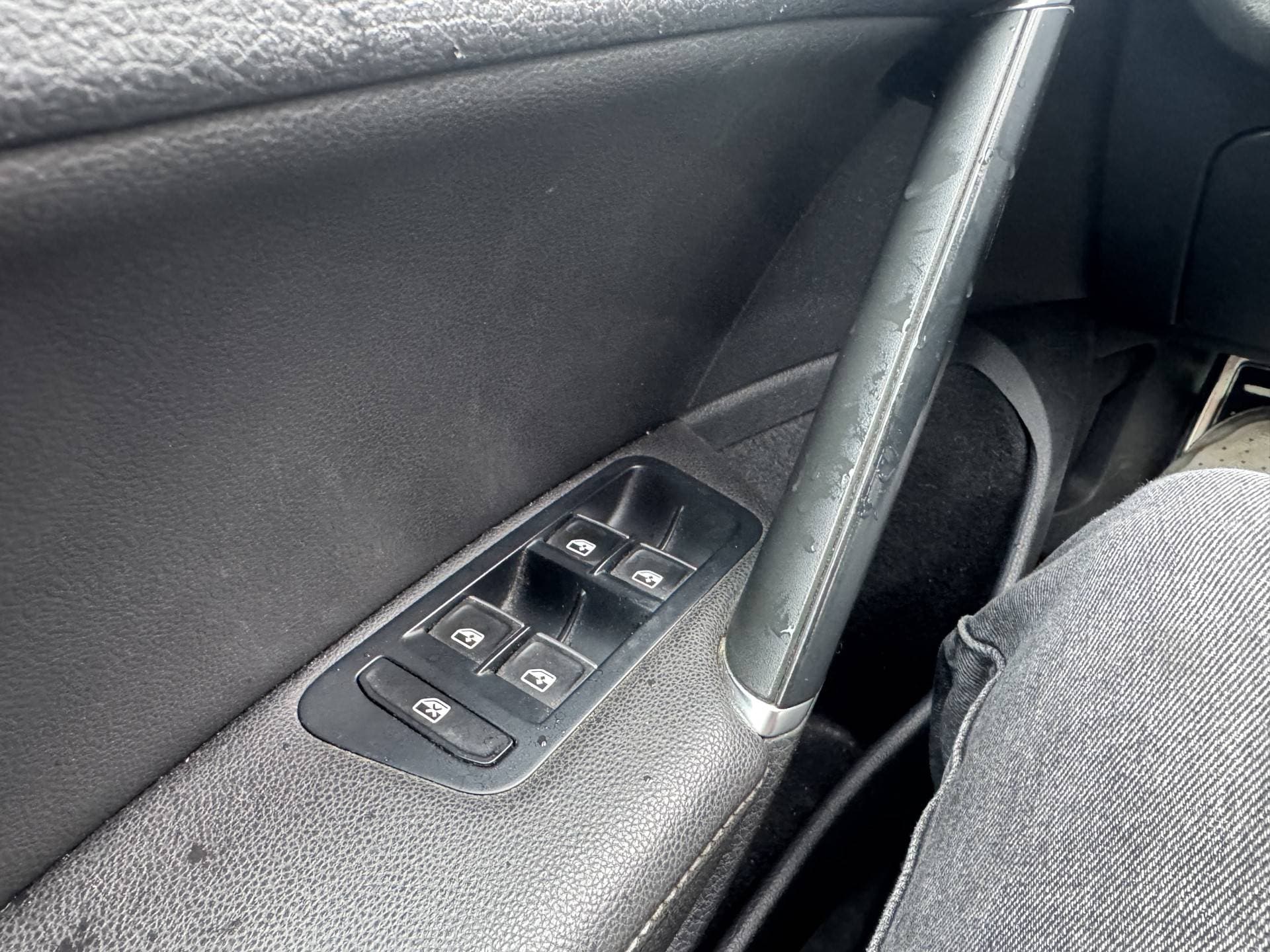 Volkswagen Golf 2.0 TDI GTD thumbnail 20