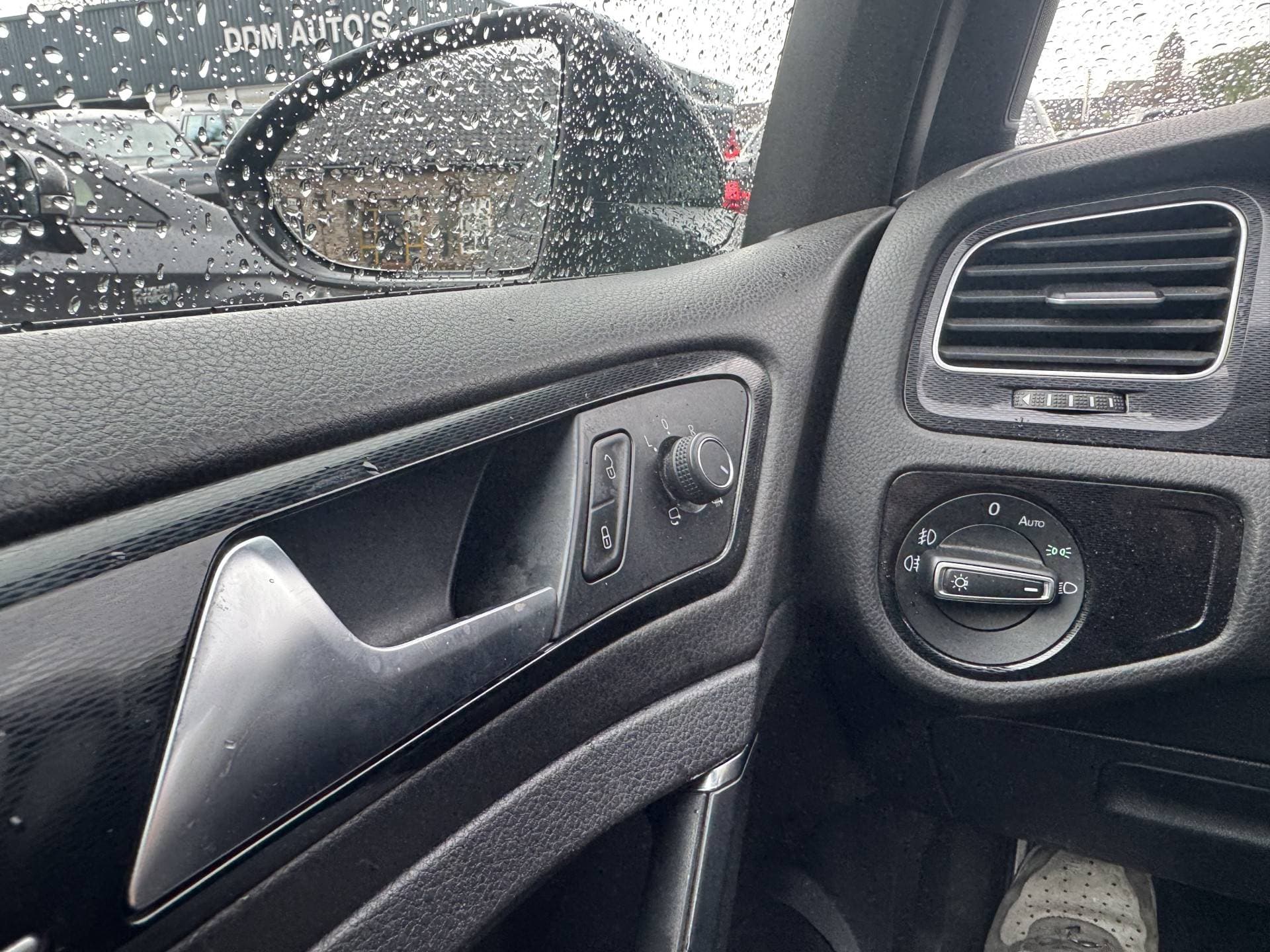 Volkswagen Golf 2.0 TDI GTD thumbnail 21