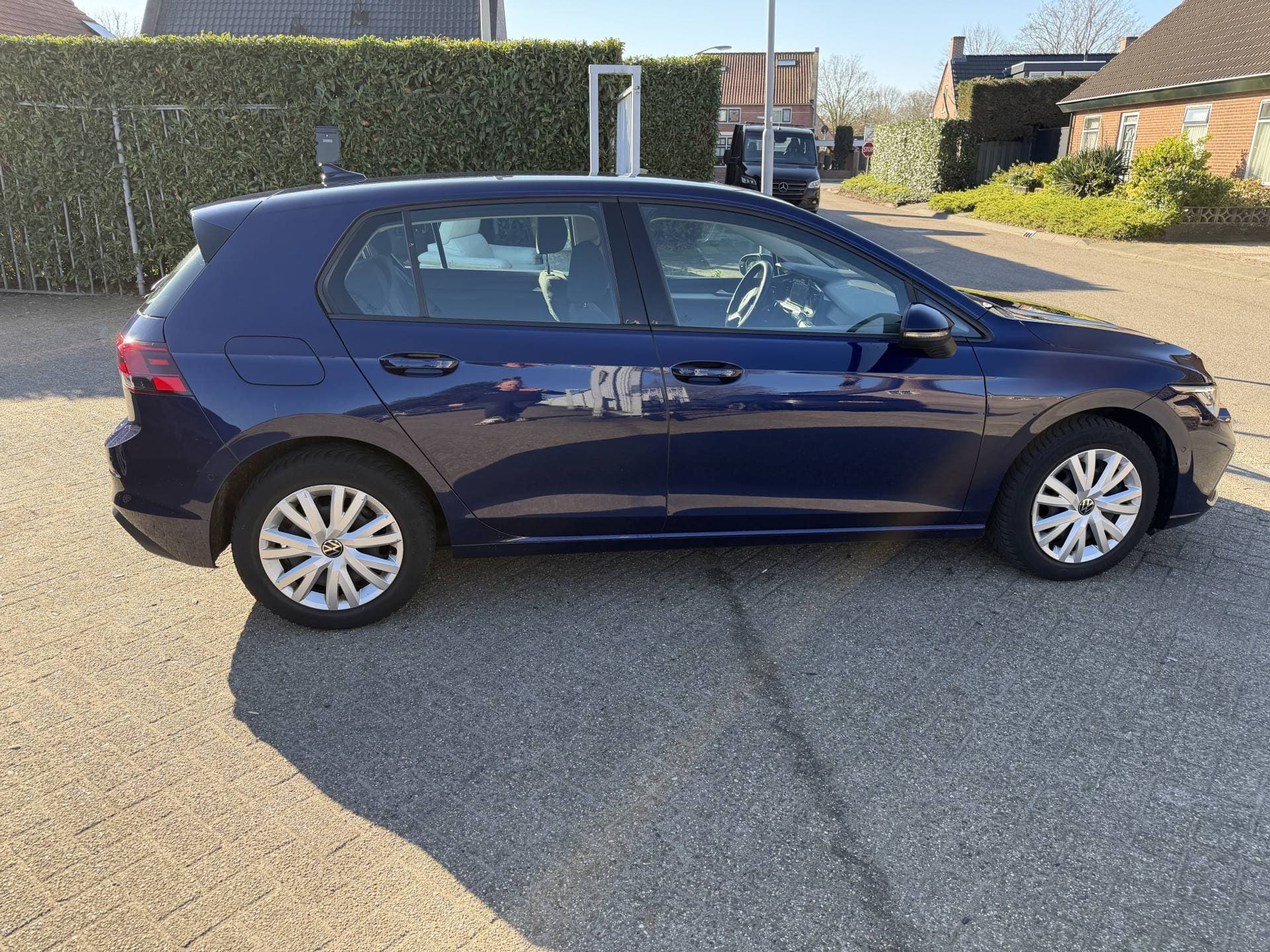 Volkswagen Golf 2.0 TDI Life Business thumbnail 4