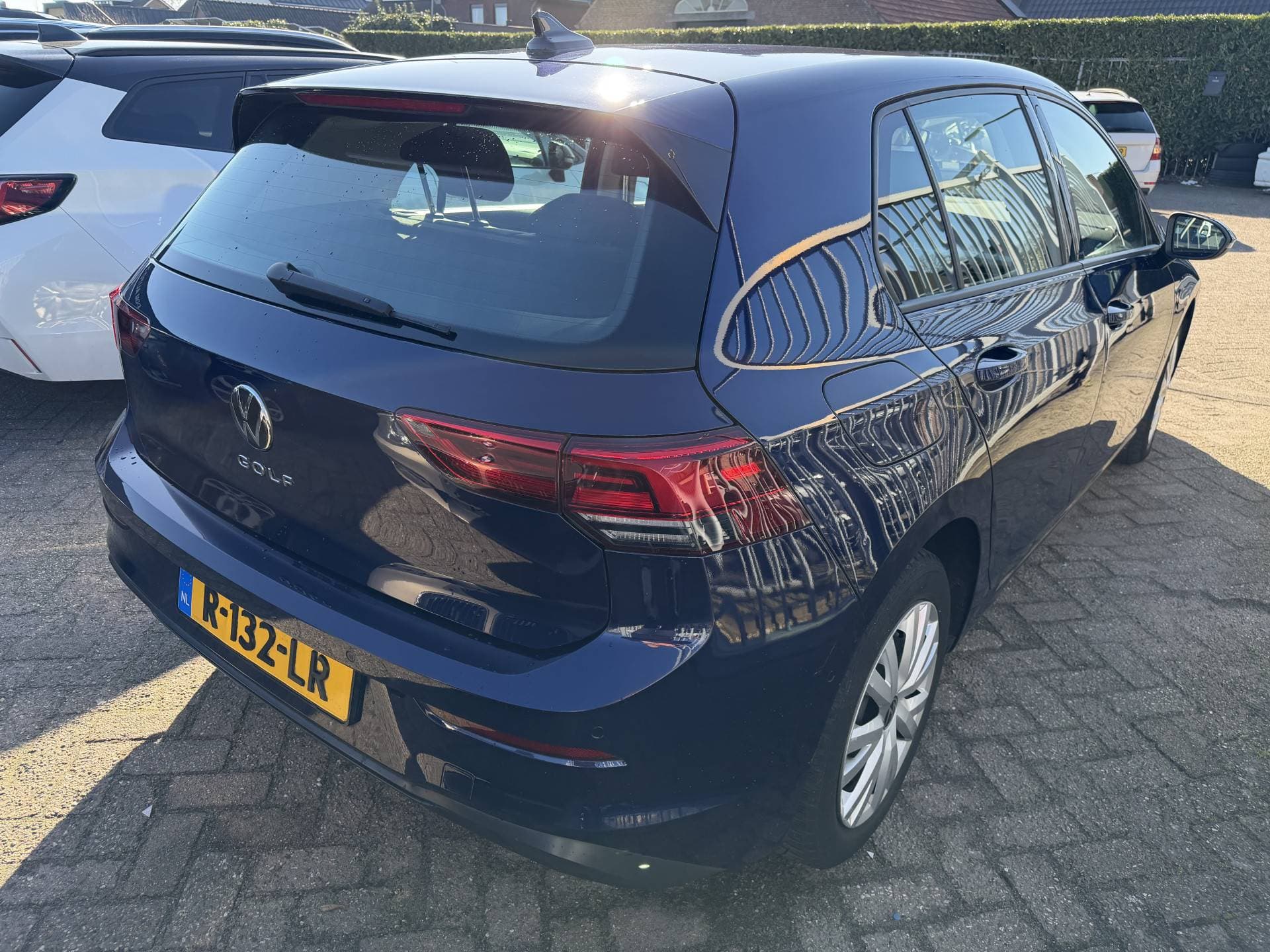 Volkswagen Golf 2.0 TDI Life Business thumbnail 9