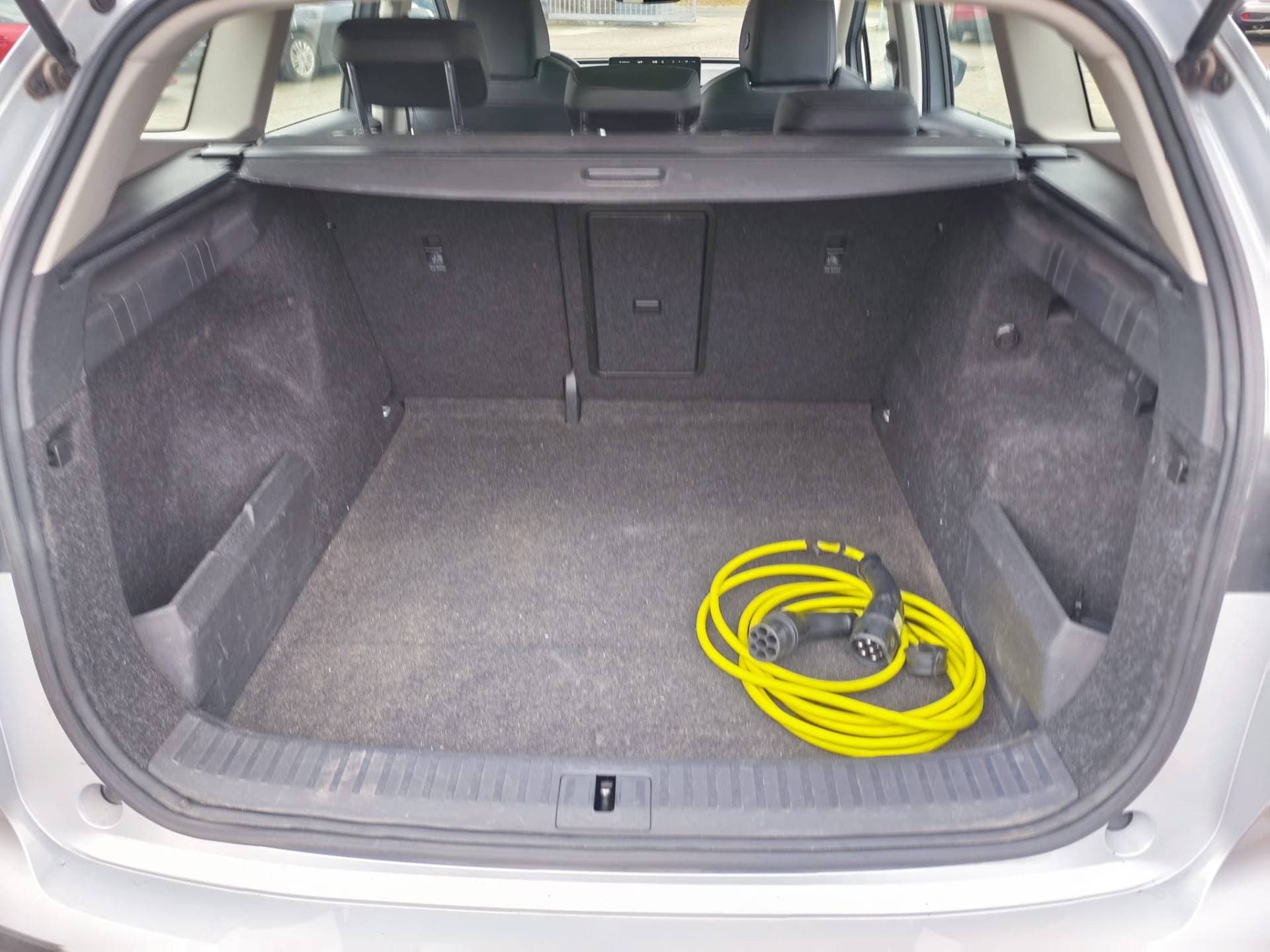 Skoda Enyaq iV thumbnail 9