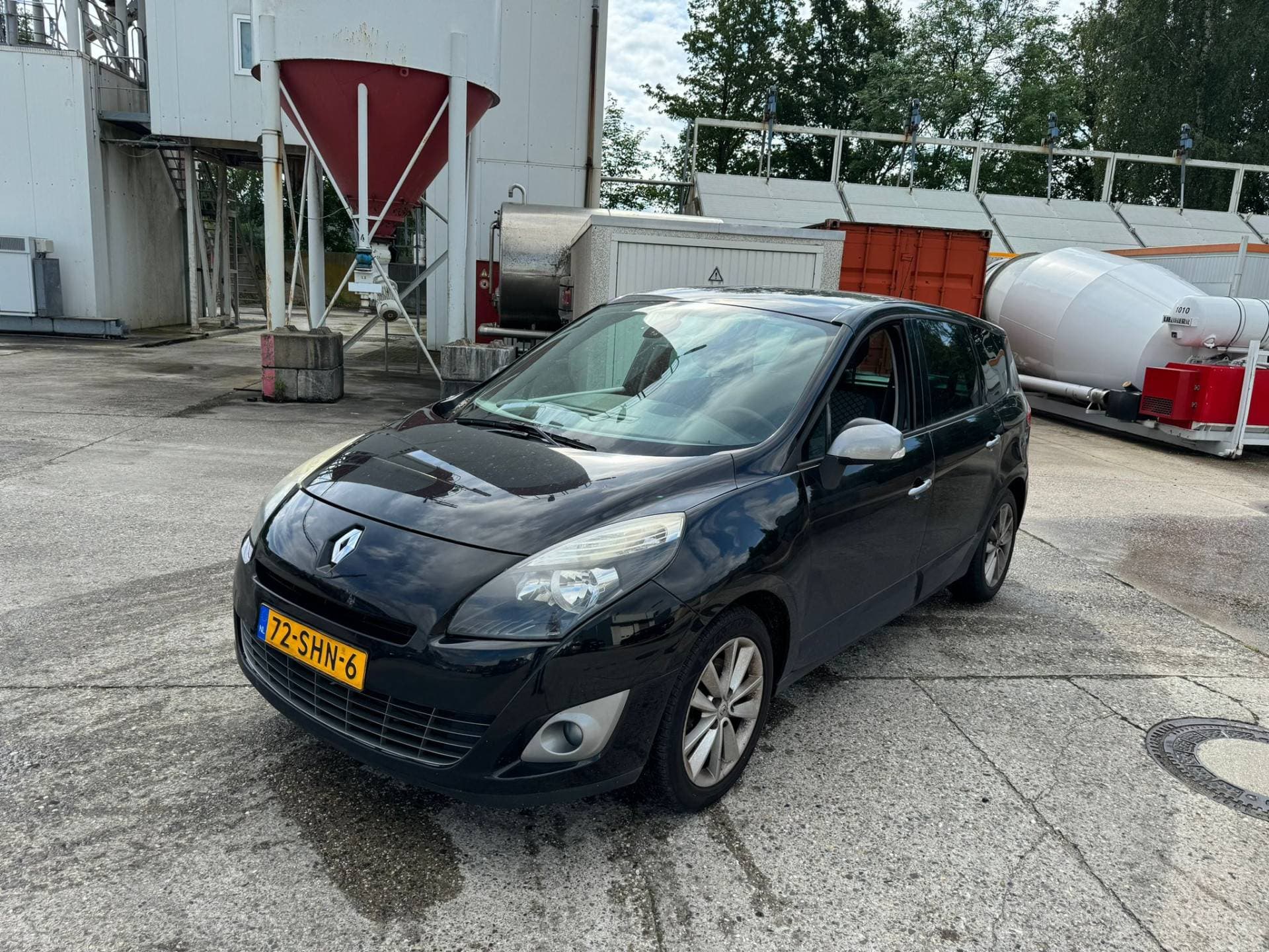 Renault Grand Scénic thumbnail 3