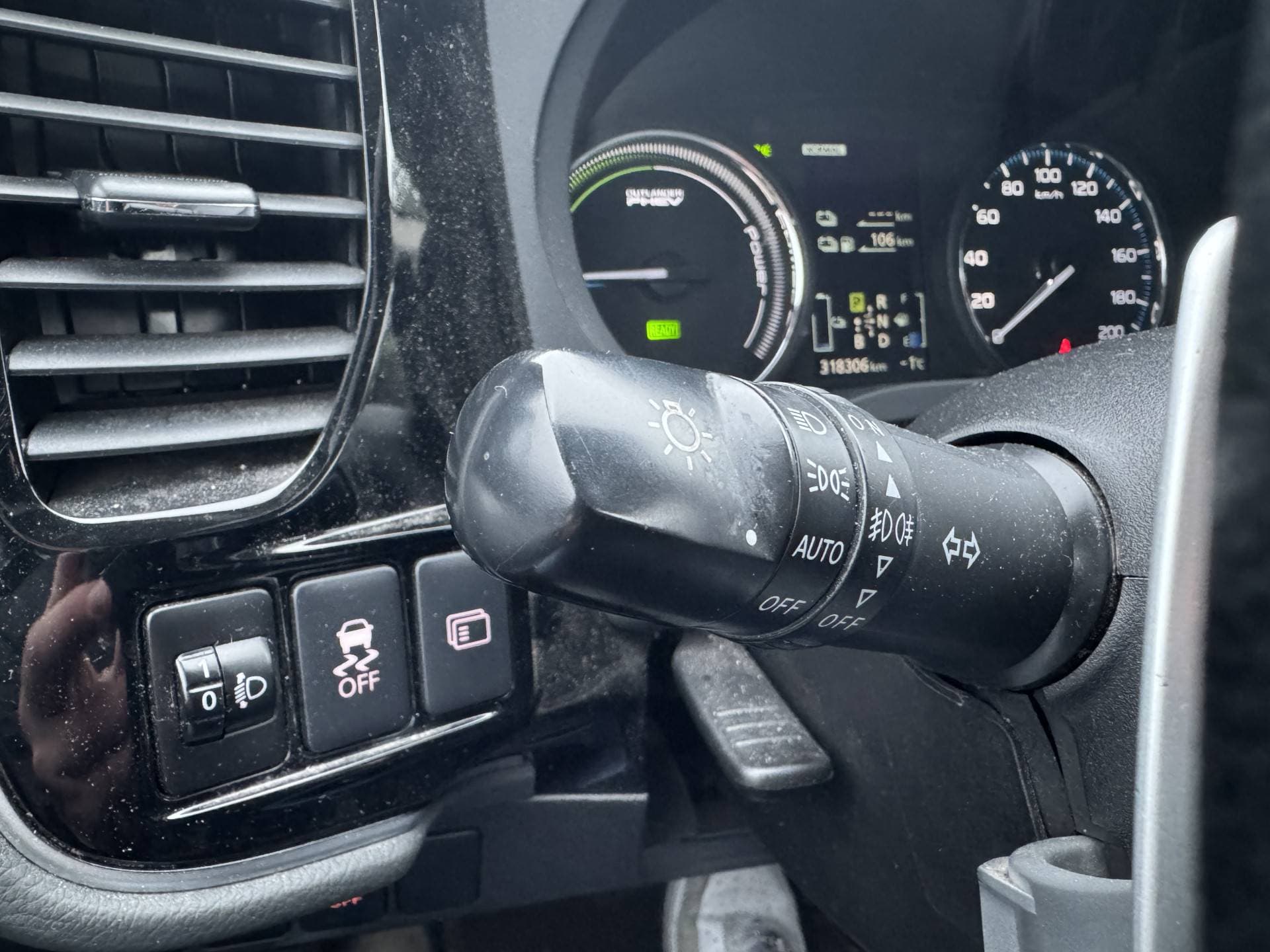 Mitsubishi Outlander thumbnail 12