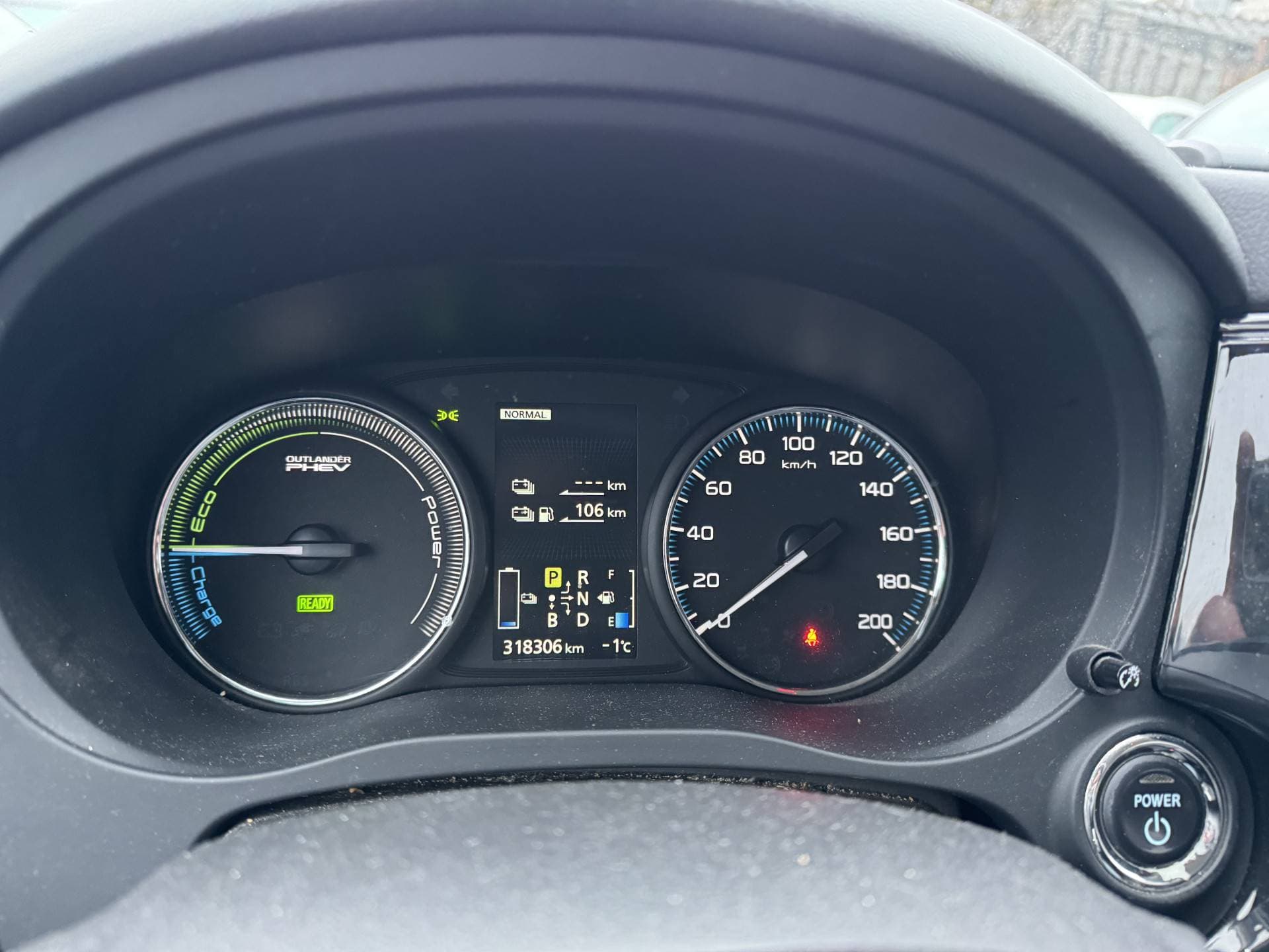 Mitsubishi Outlander thumbnail 15