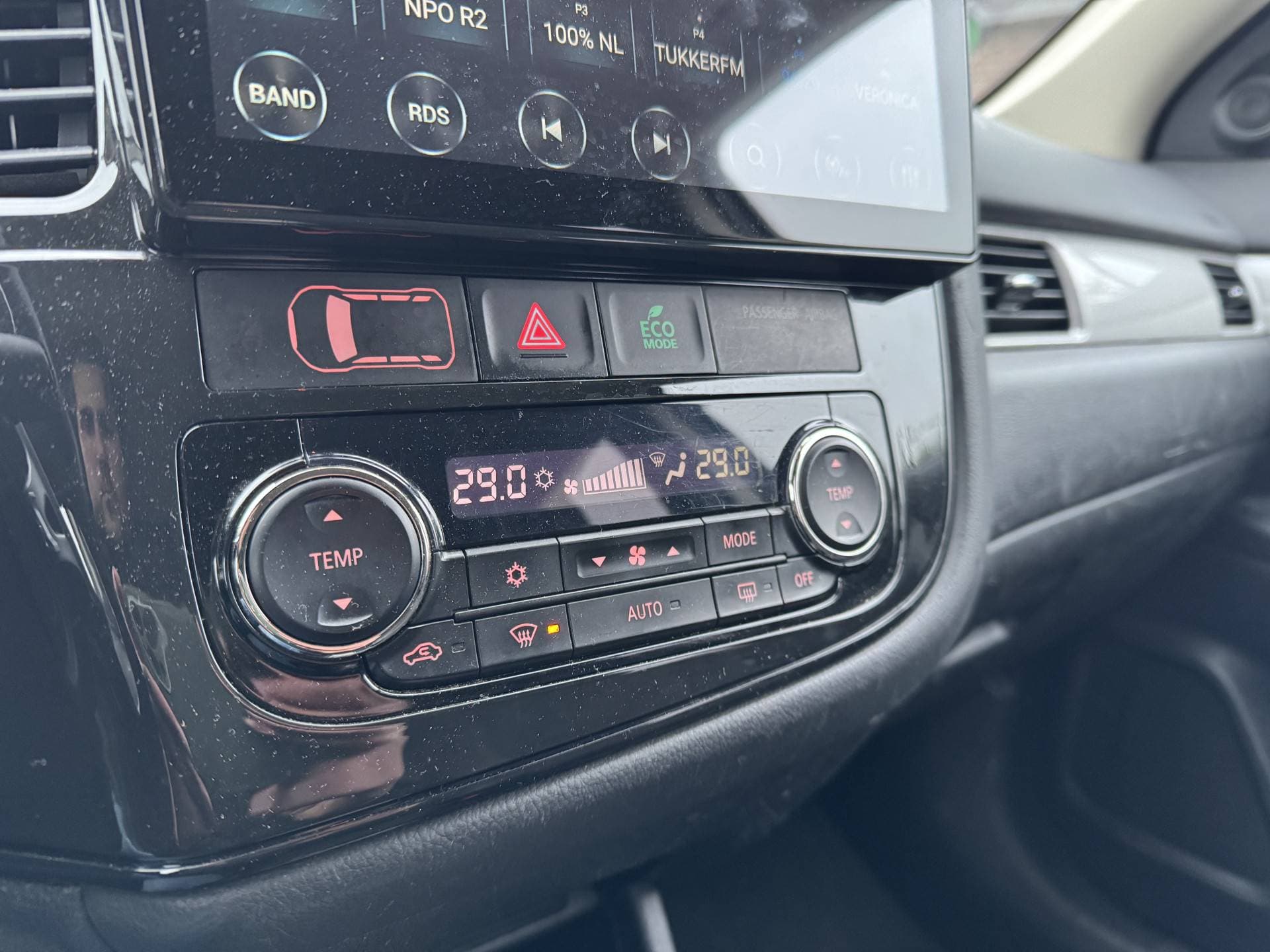 Mitsubishi Outlander thumbnail 18