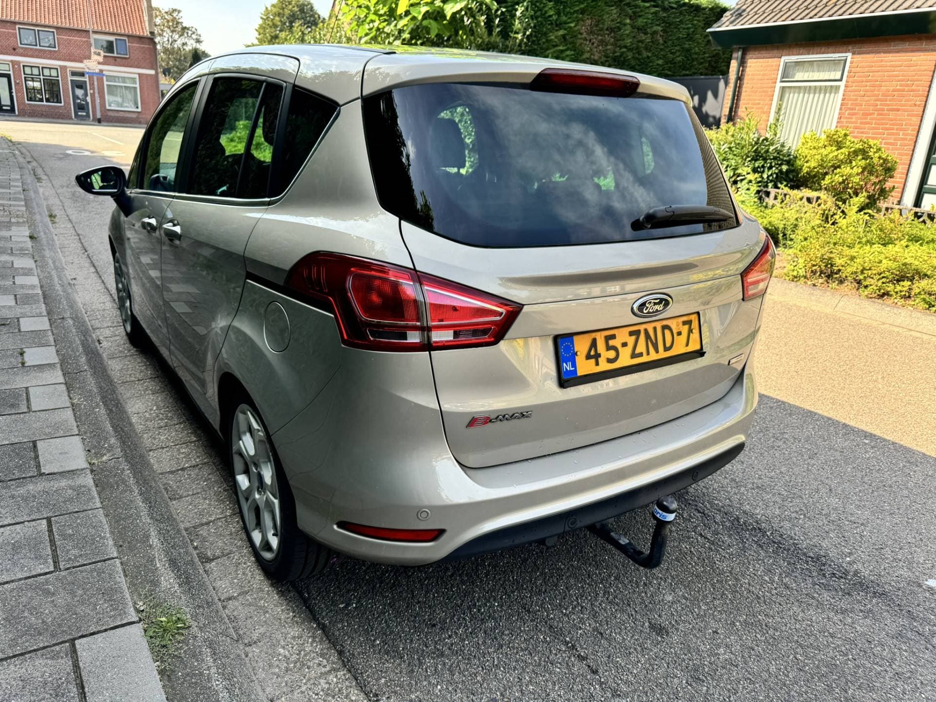 Ford B-MAX thumbnail 5