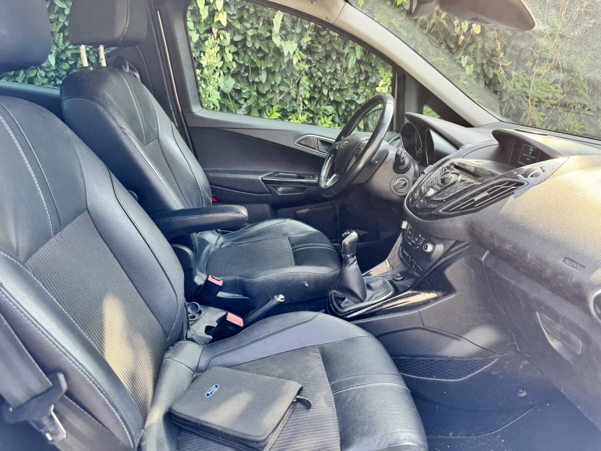 Ford B-MAX thumbnail 8