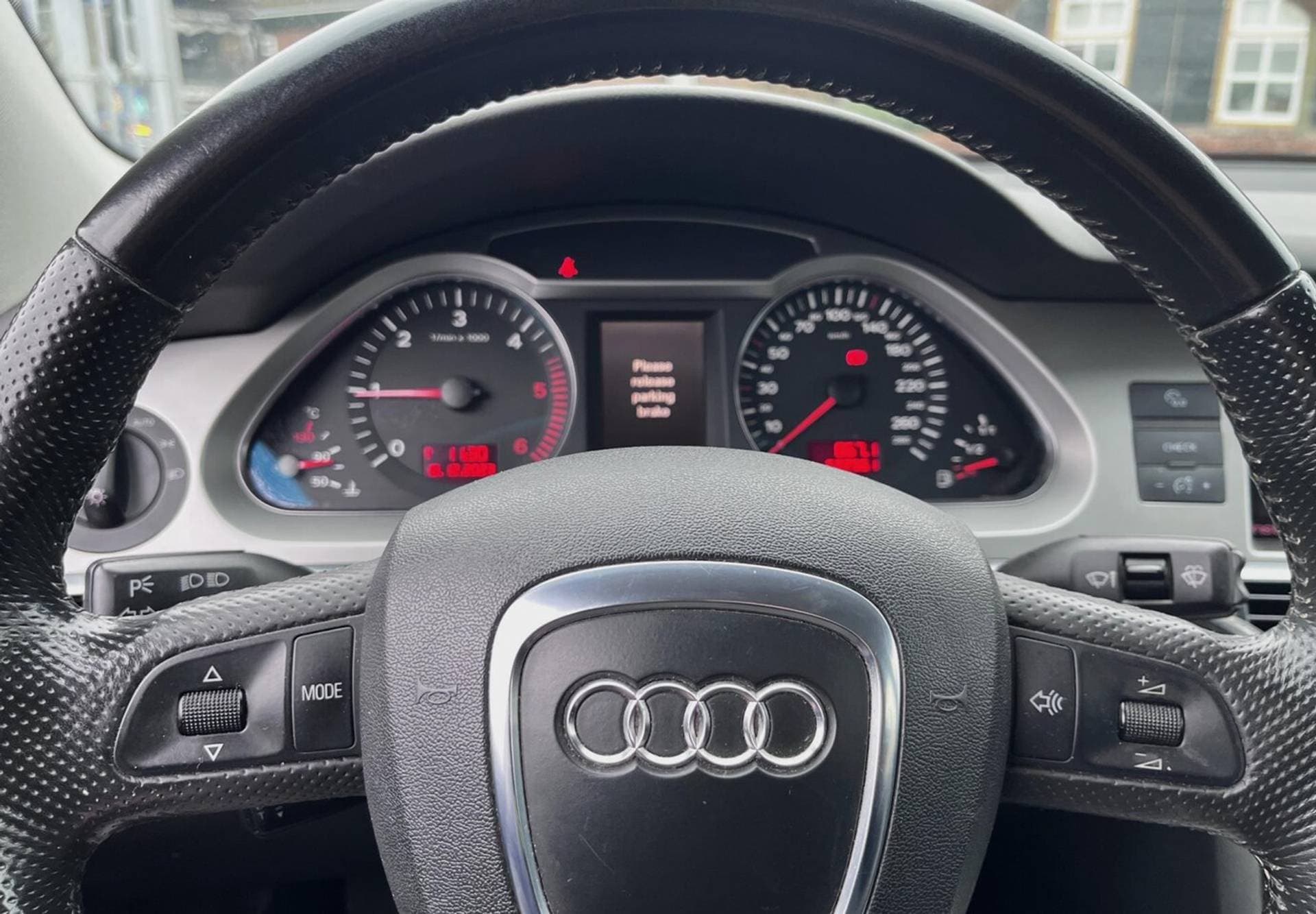 Audi A6 thumbnail 11