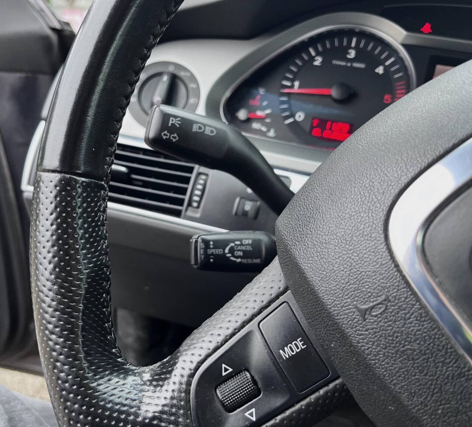 Audi A6 thumbnail 13