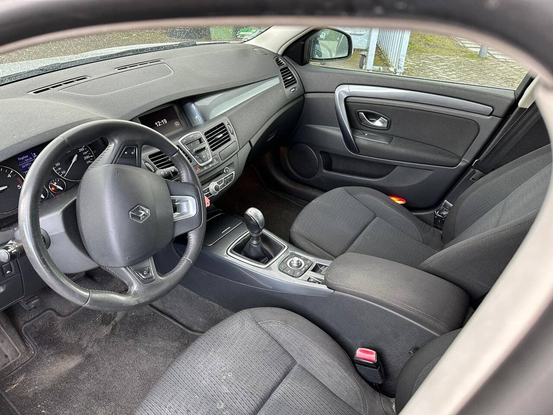 Renault Laguna thumbnail 11