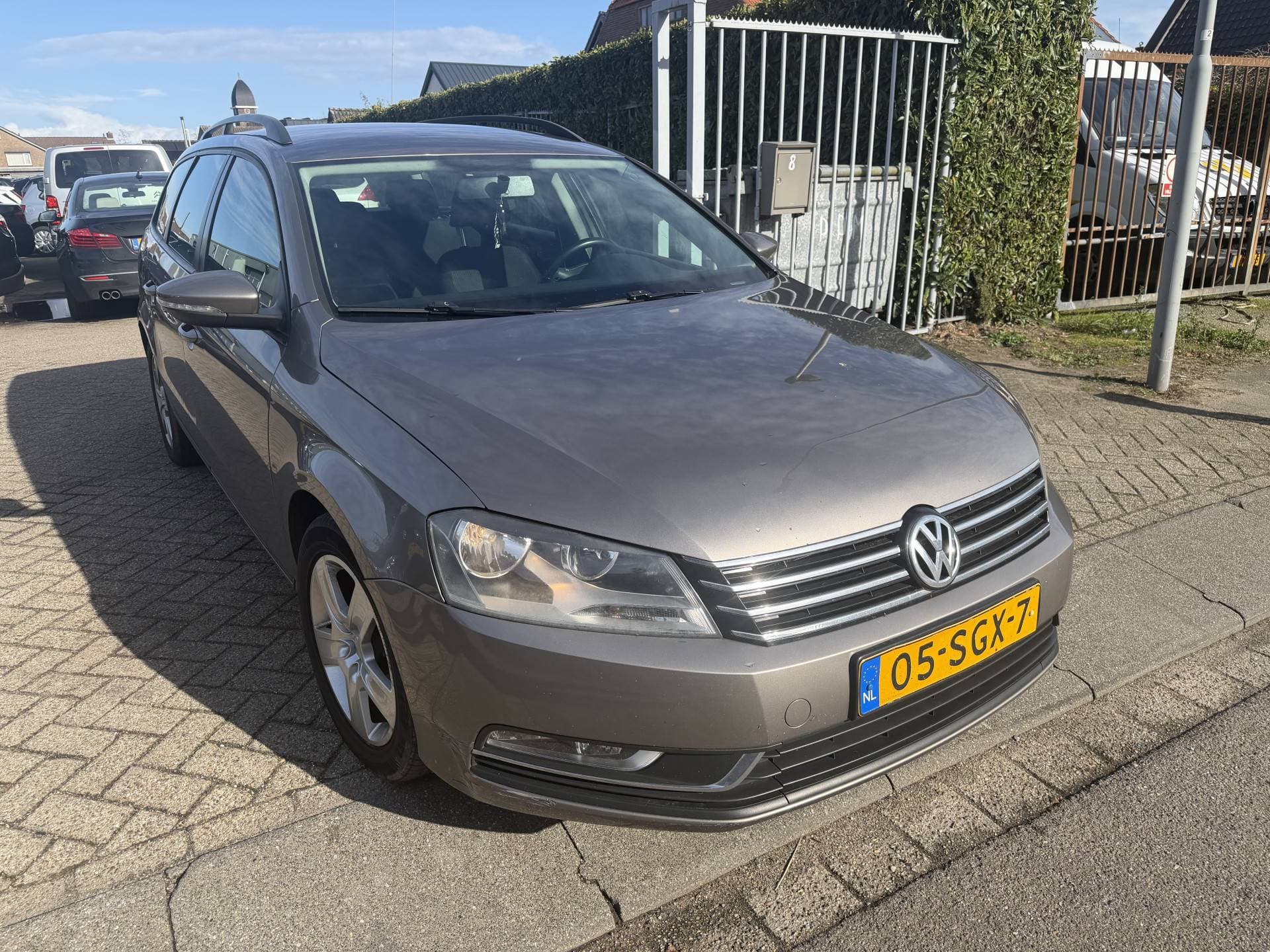 Volkswagen Passat thumbnail 2