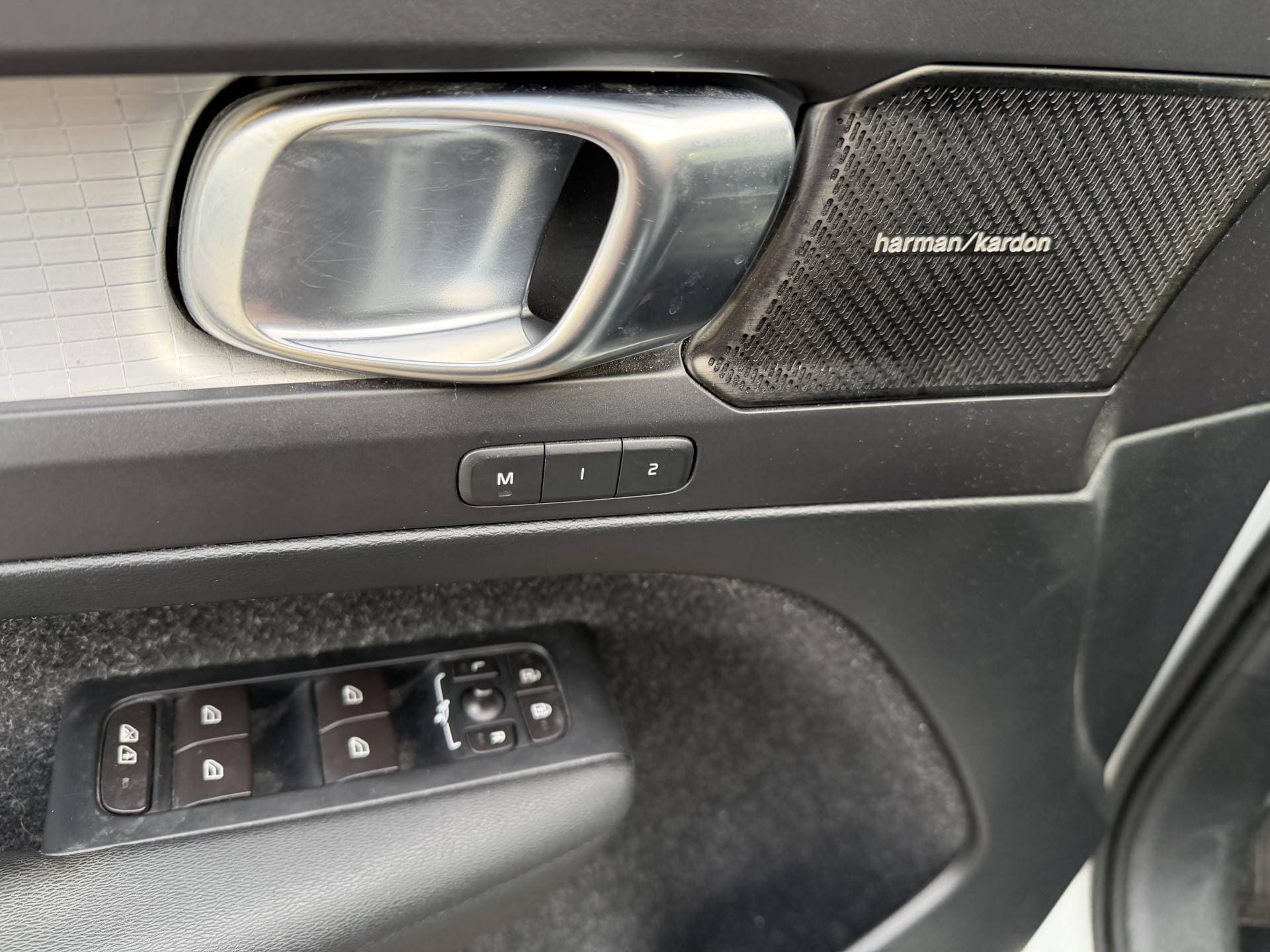 Volvo XC40 thumbnail 8